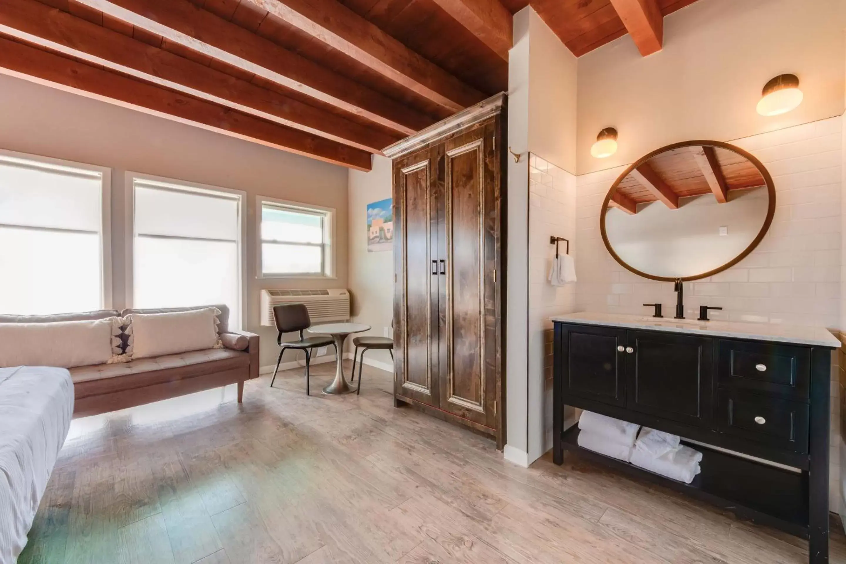 wardrobe, Seating Area in Taos Motor Lodge