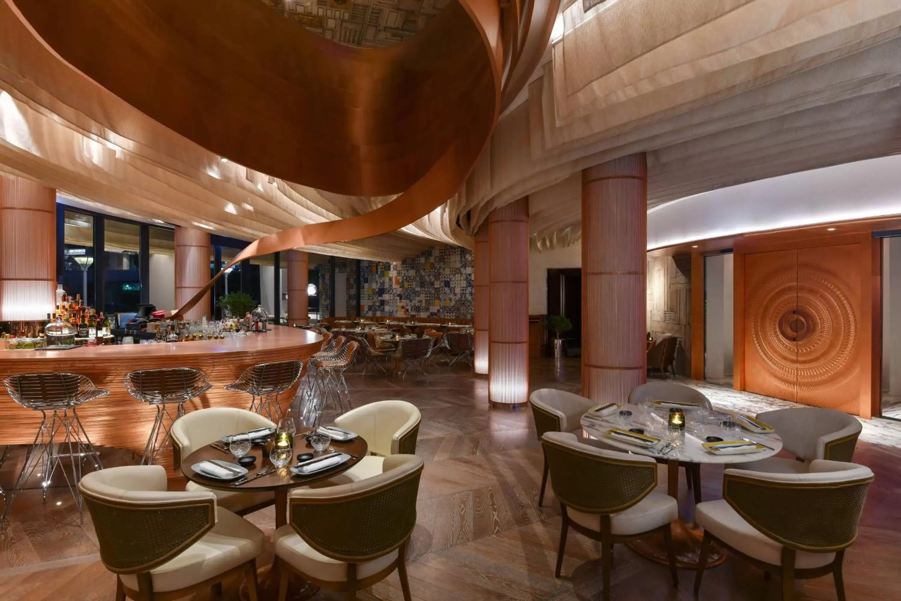 Lounge or bar, Restaurant/Places to Eat in The Ritz-Carlton, Doha