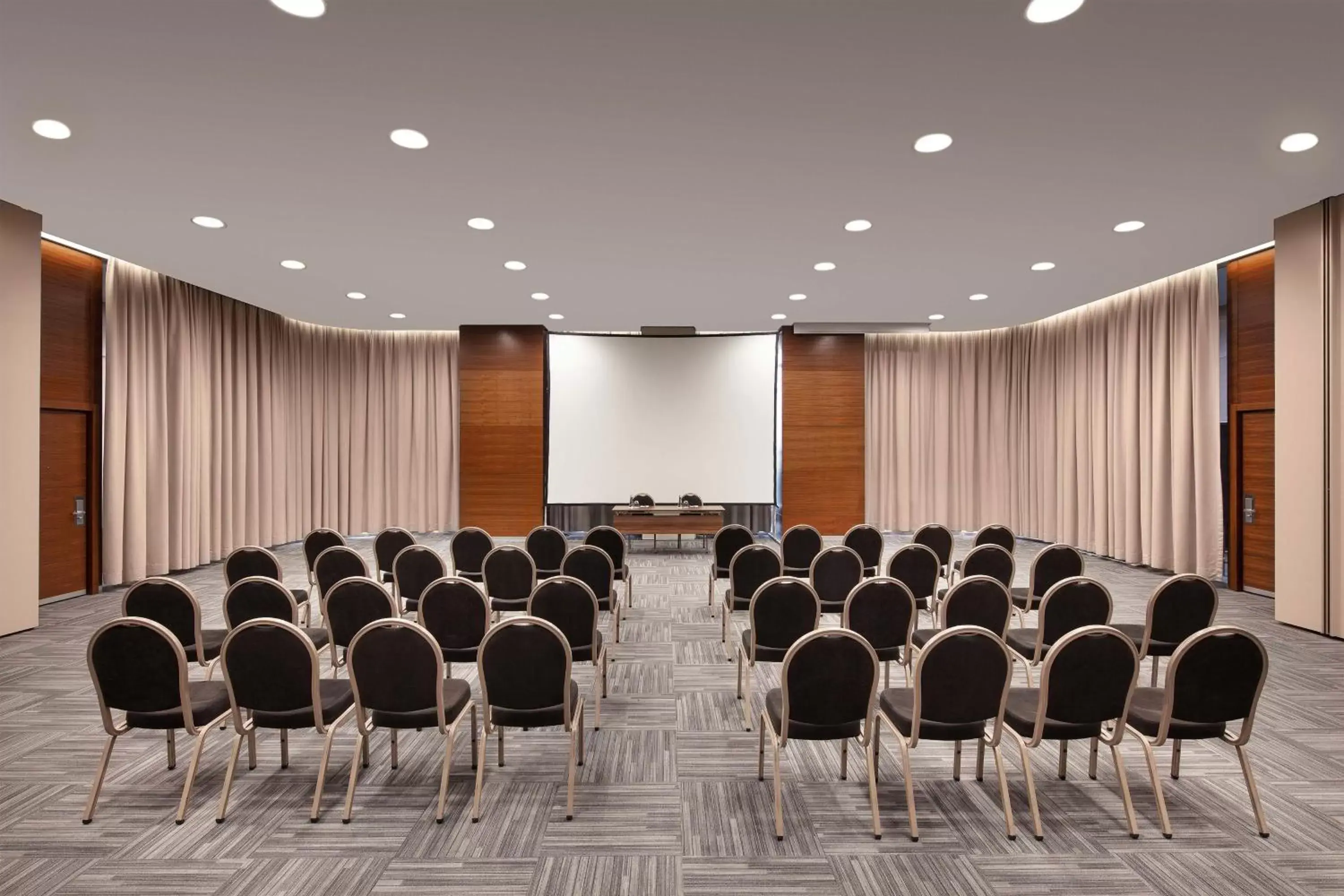 Meeting/conference room in Sheraton Istanbul Atakoy Hotel