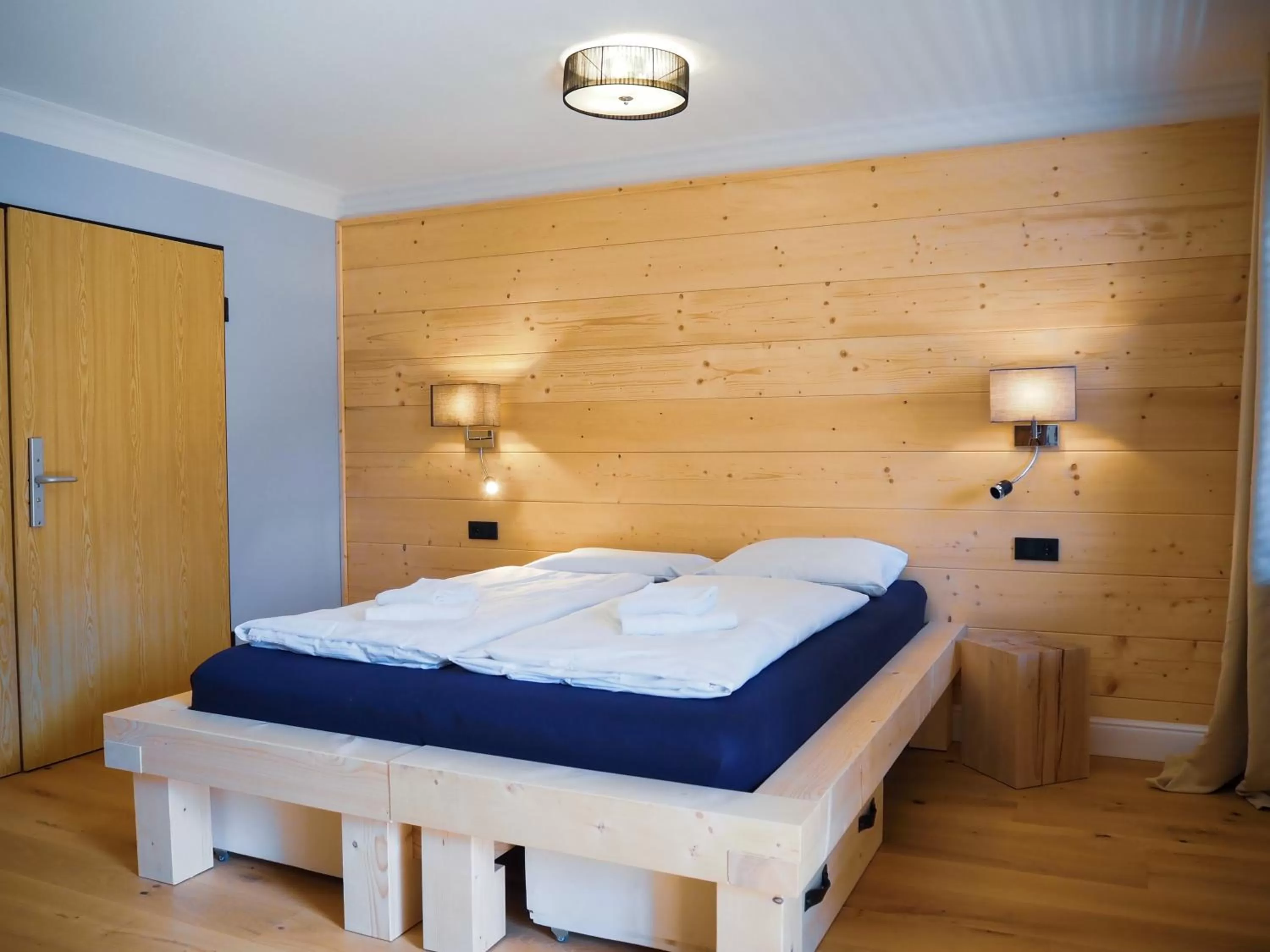 Bedroom, Bed in Sauna & Whirlpool - ALPENLIEBE APARTments