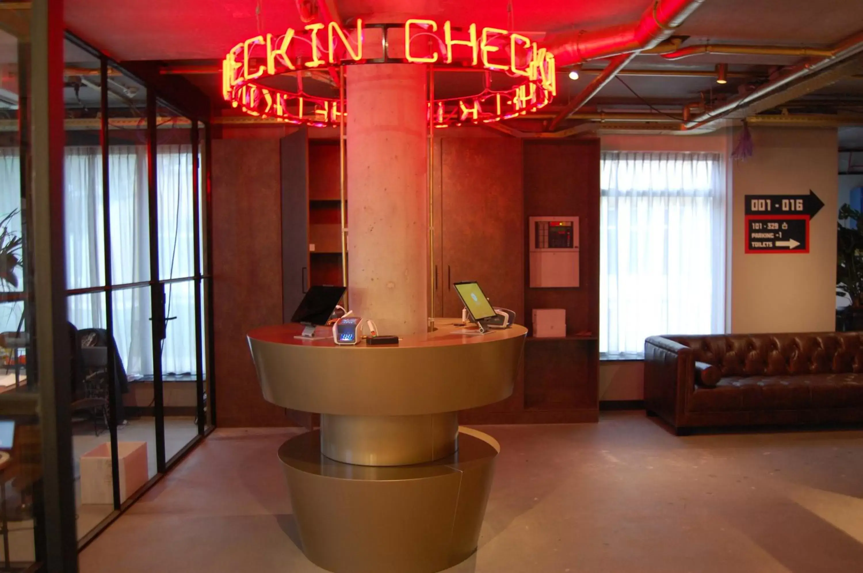 Lobby or reception, Bathroom in Hotel the Match