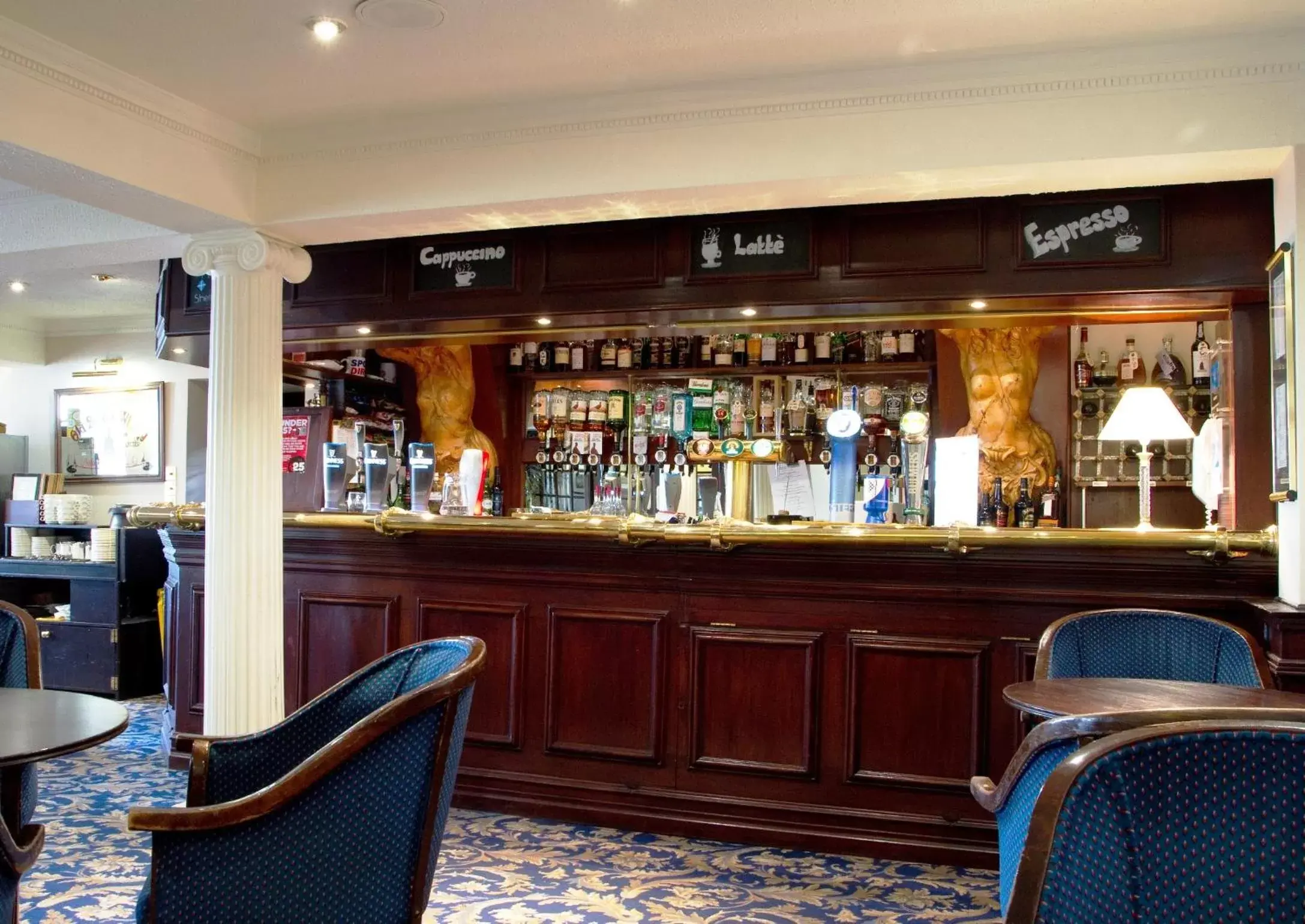 Restaurant/places to eat, Lounge/Bar in Salutation Hotel