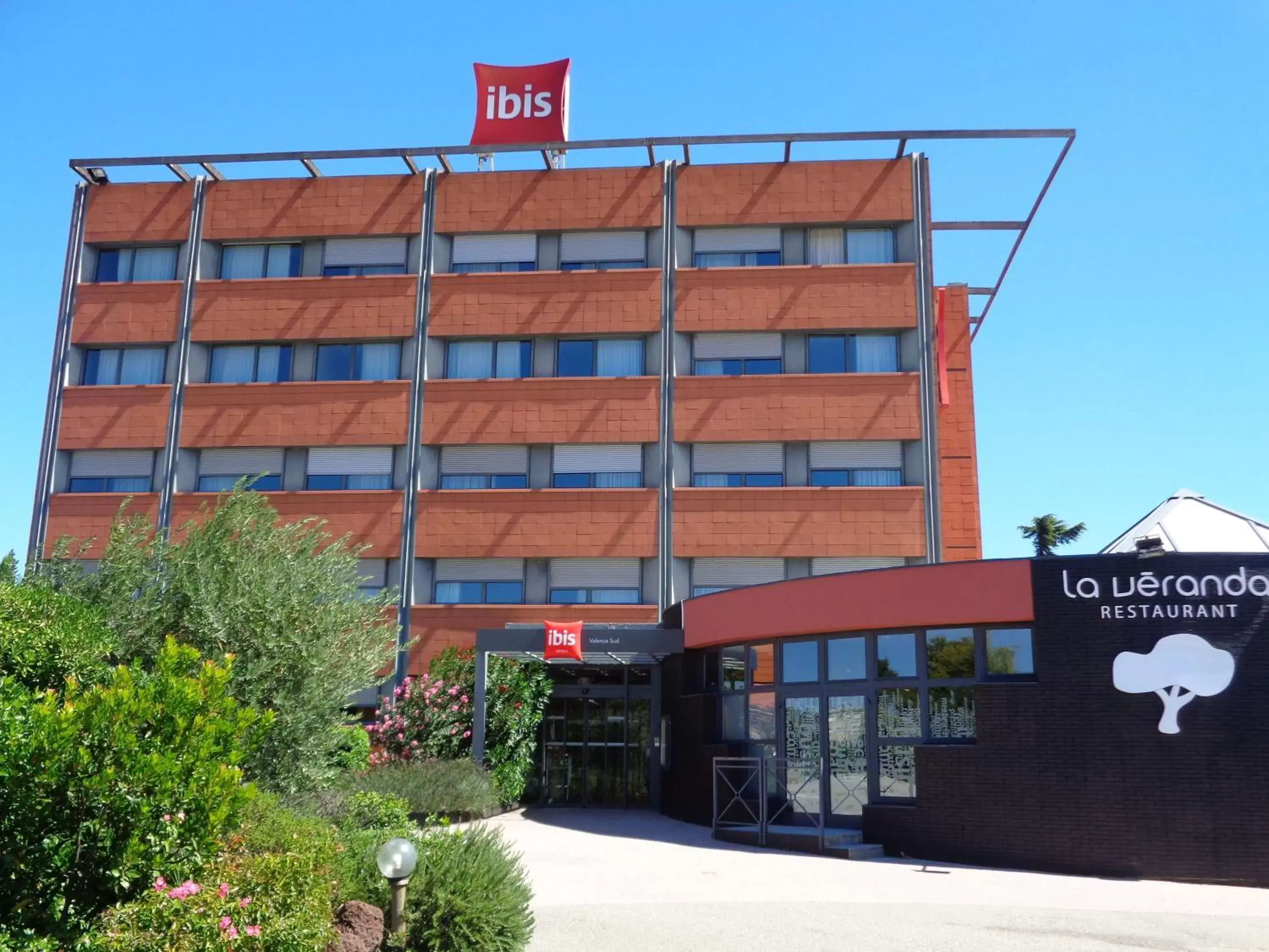 Property Building in ibis Valence Sud