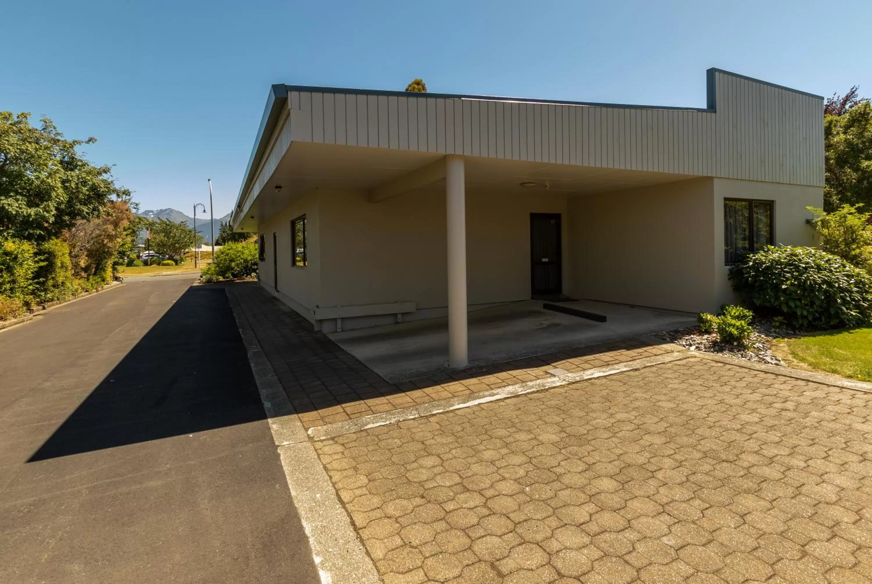 Property building in ASURE Explorer Motel & Apartments