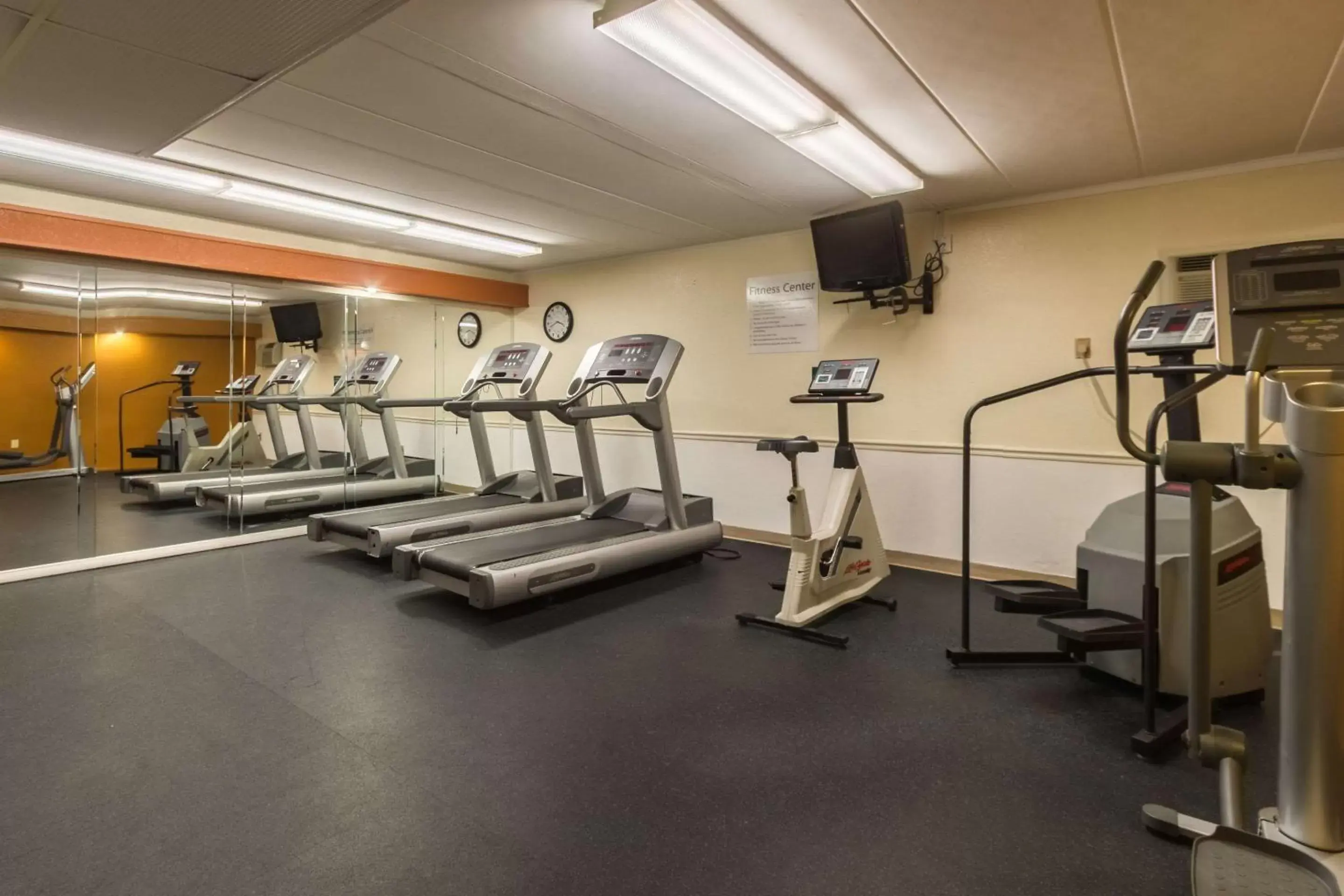 Fitness centre/facilities, Fitness Center/Facilities in Quality Inn & Suites Conference Center West Chester