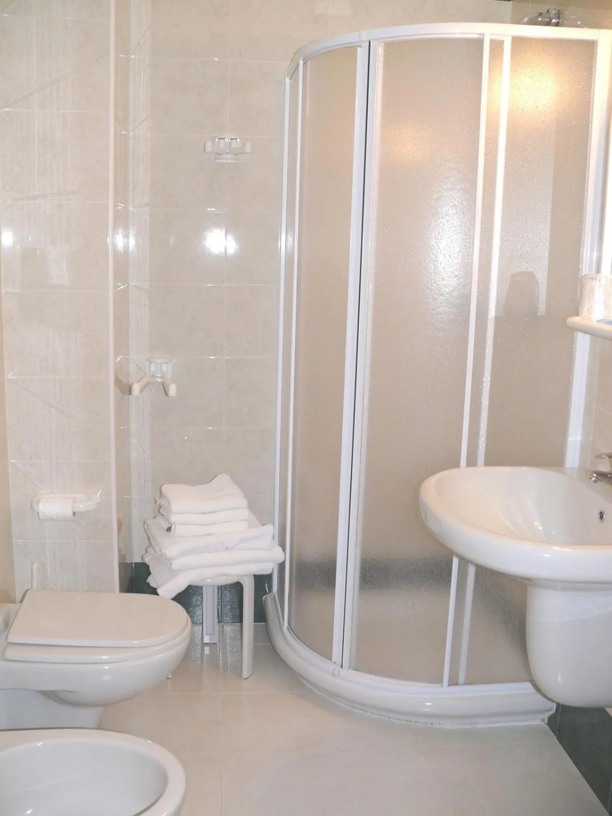 Bathroom in Albergo Casa Del Pellegrino