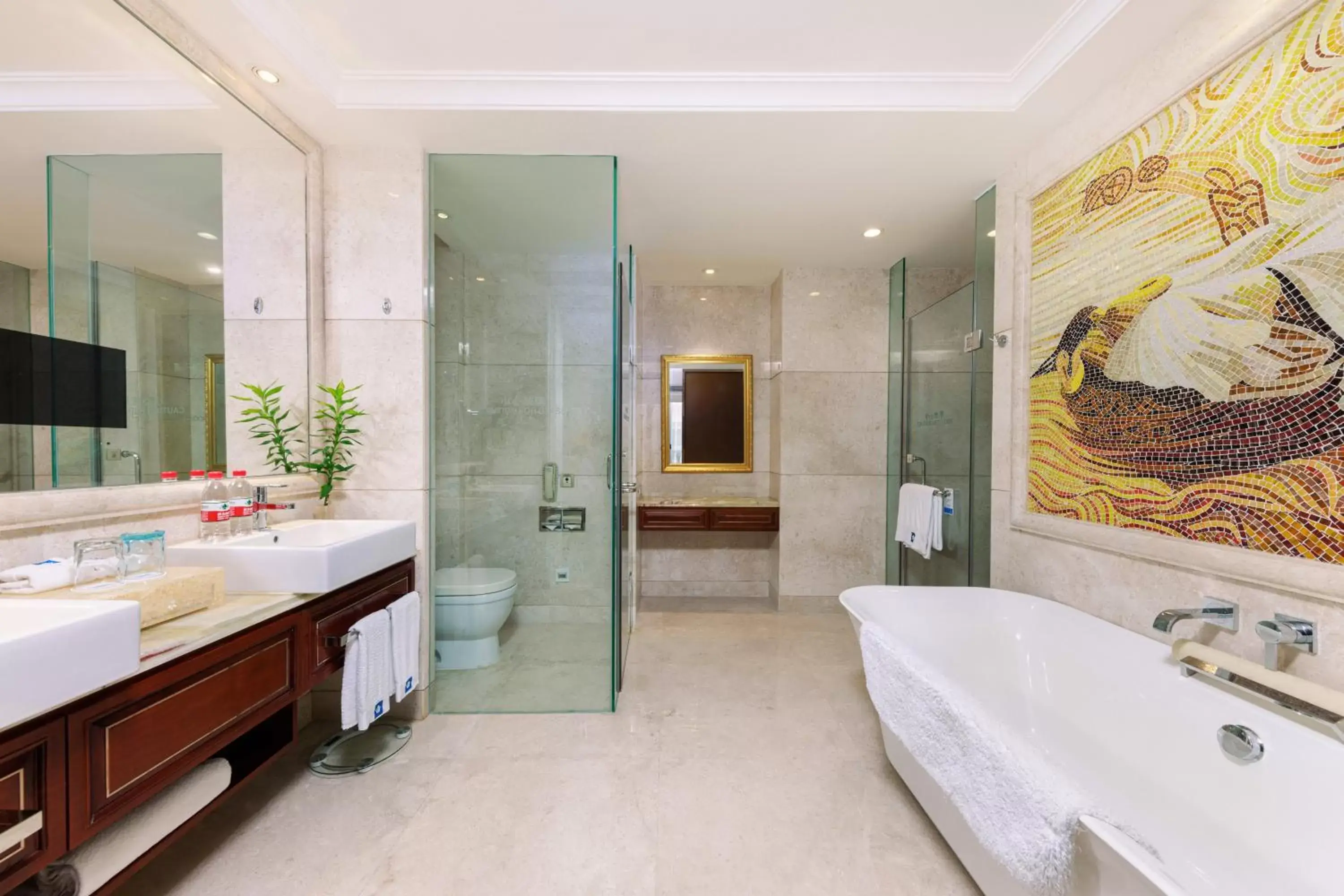 Shower, Bathroom in Wyndham Foshan Shunde