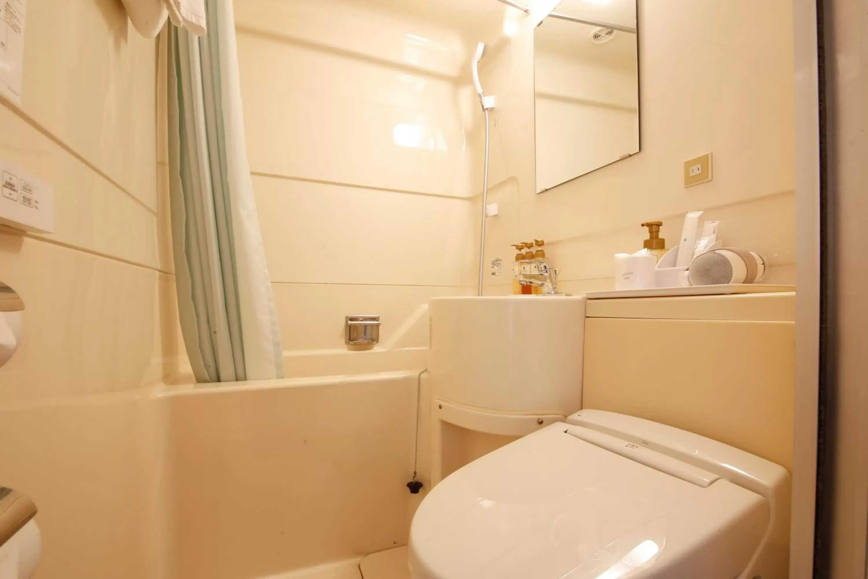 Shower, Bathroom in Shin-Osaka Sunny Stone Hotel