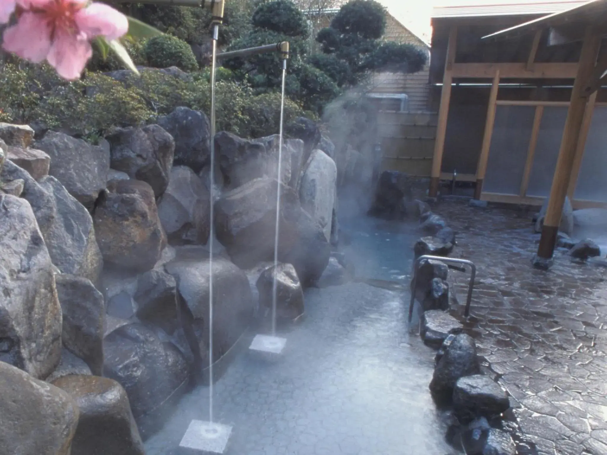 Hot Spring Bath in Hakonenomori Okada Hotel