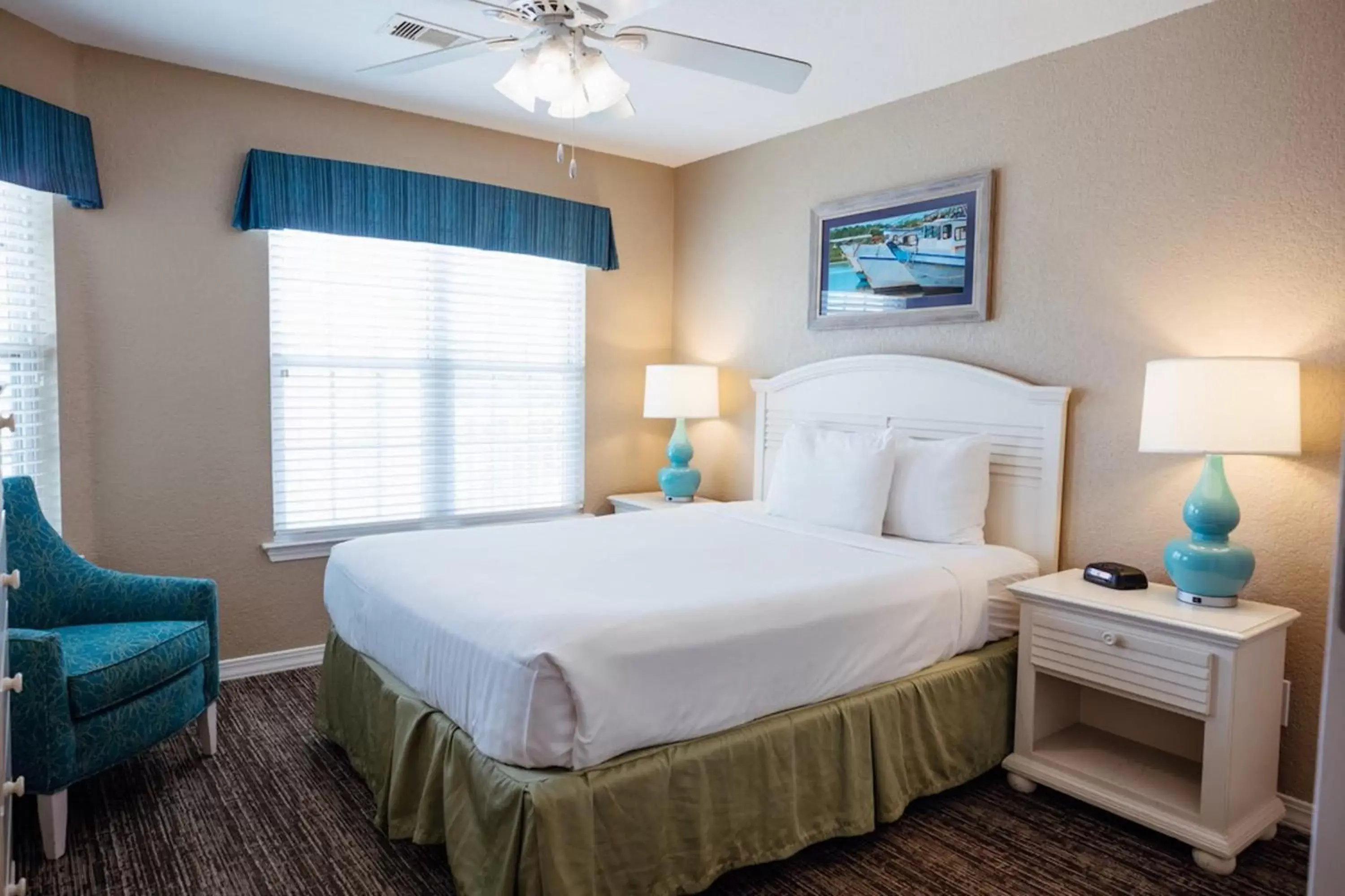 Photo of the whole room, Bed in Holiday Inn Club Vacations Galveston Seaside Resort, an IHG Hotel