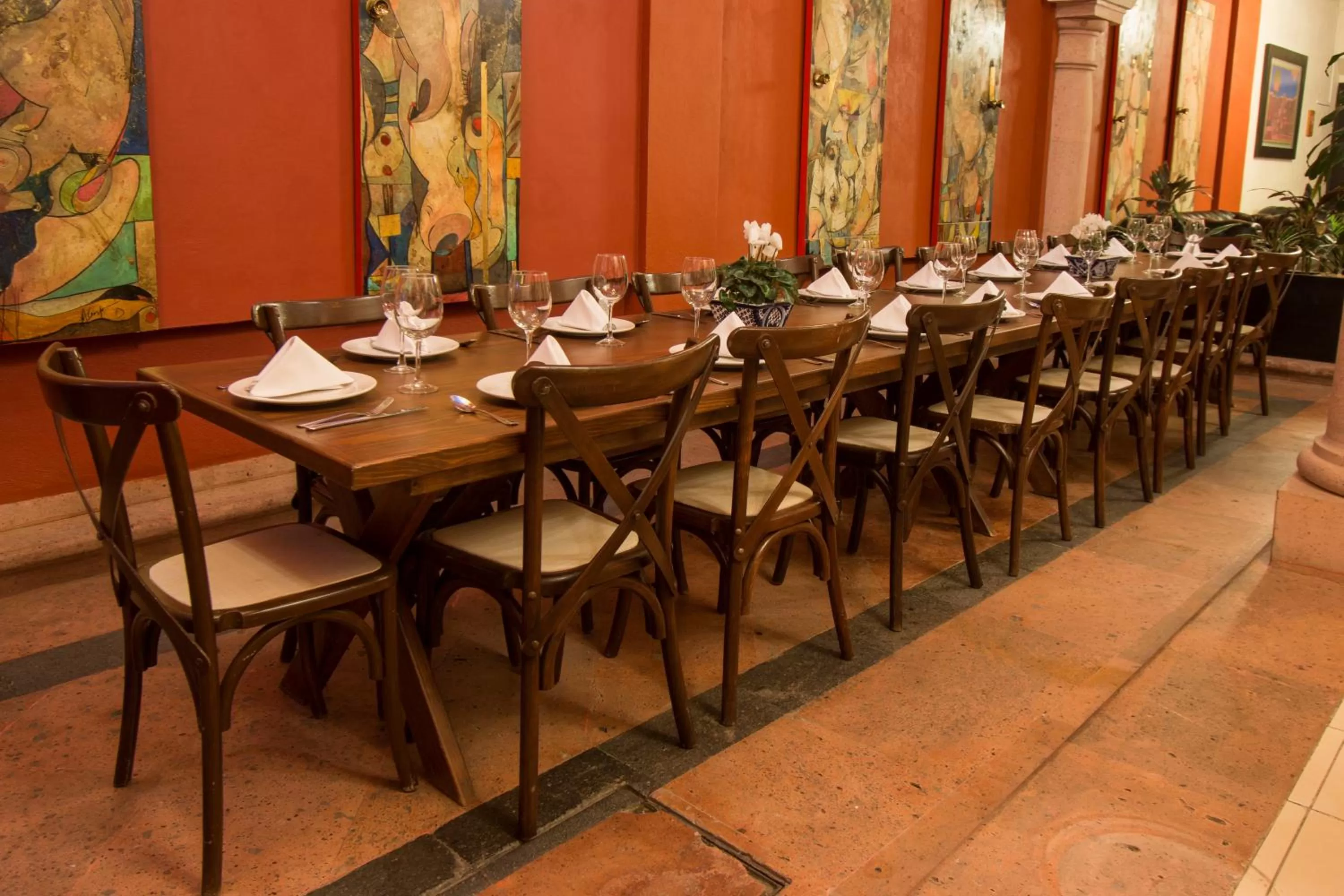 Restaurant/Places to Eat in Hotel Rio Queretaro