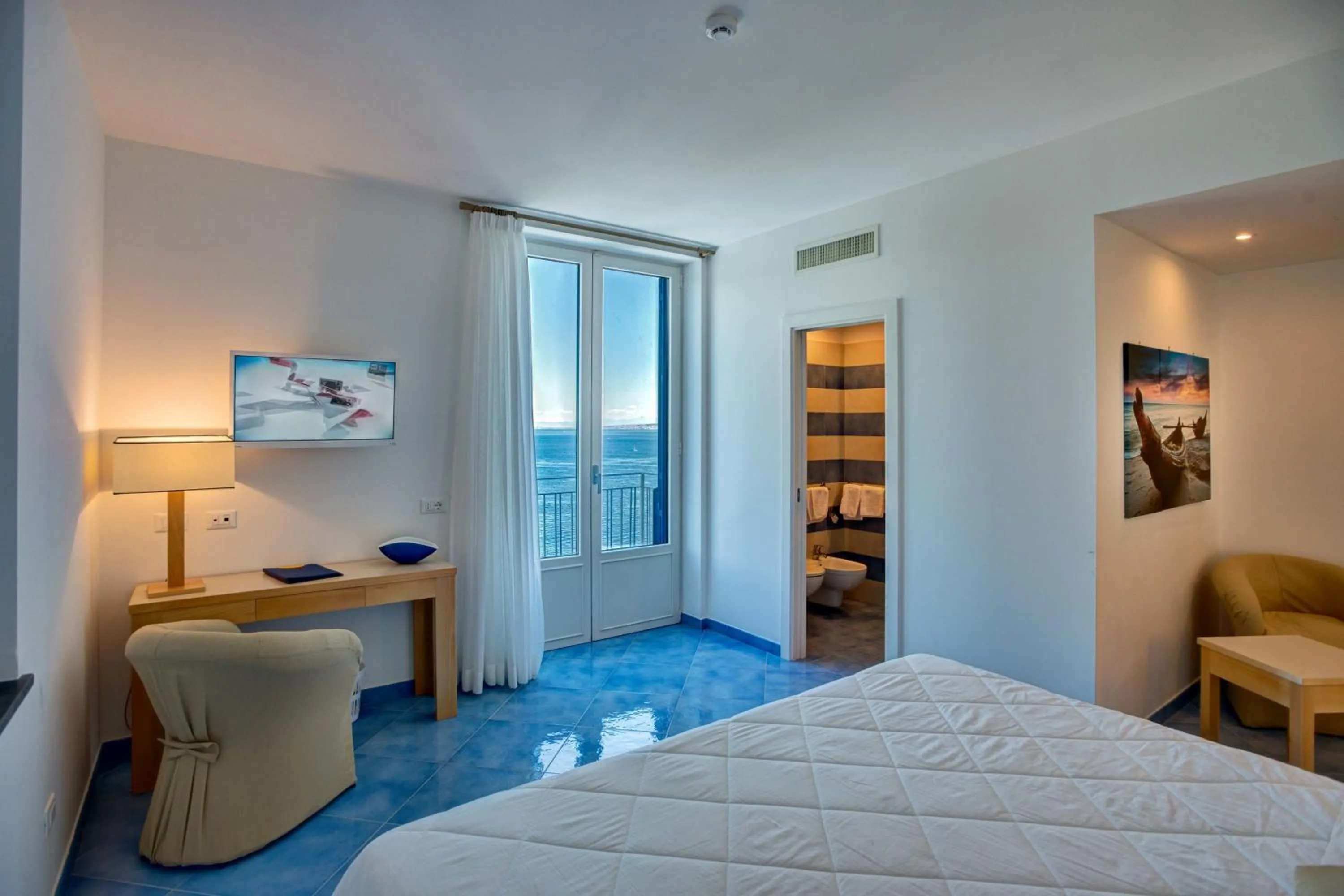 Photo of the whole room, Bed in Boutique Hotel Helios