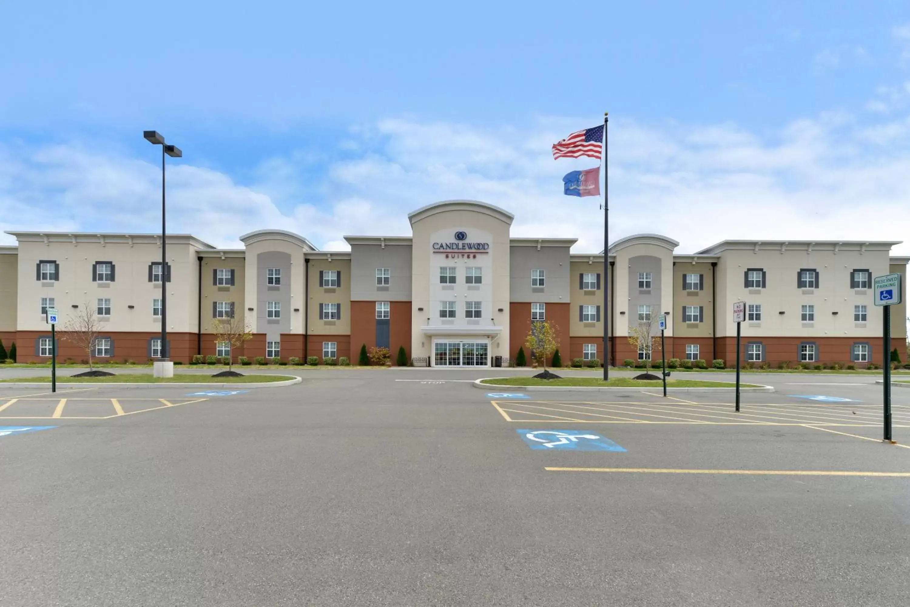 Property Building in Candlewood Suites Elmira Horseheads, an IHG Hotel
