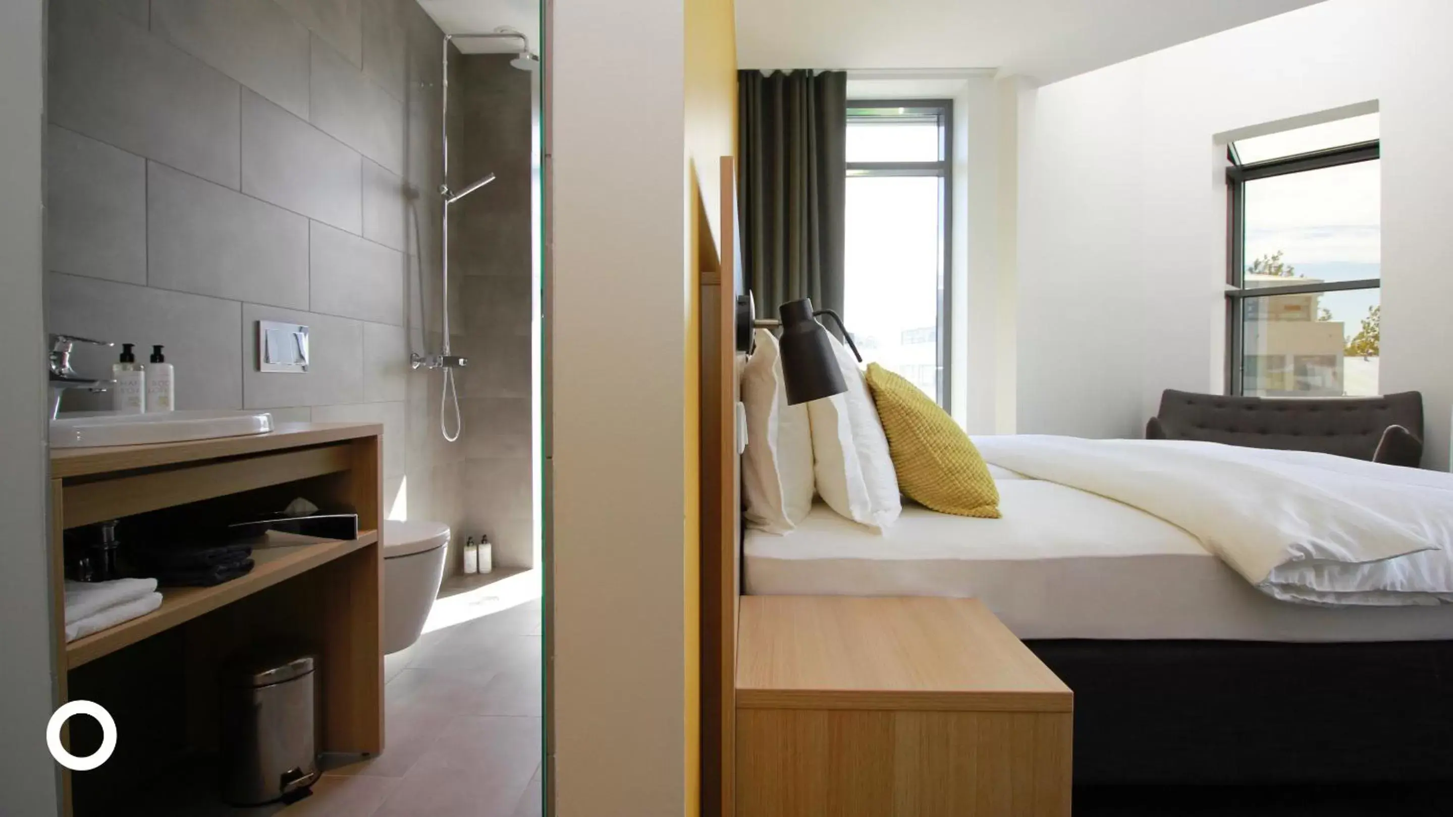 Bedroom, Bed in Center Hotels Laugavegur Bedroom, Bed in Center Hotels Laugavegur