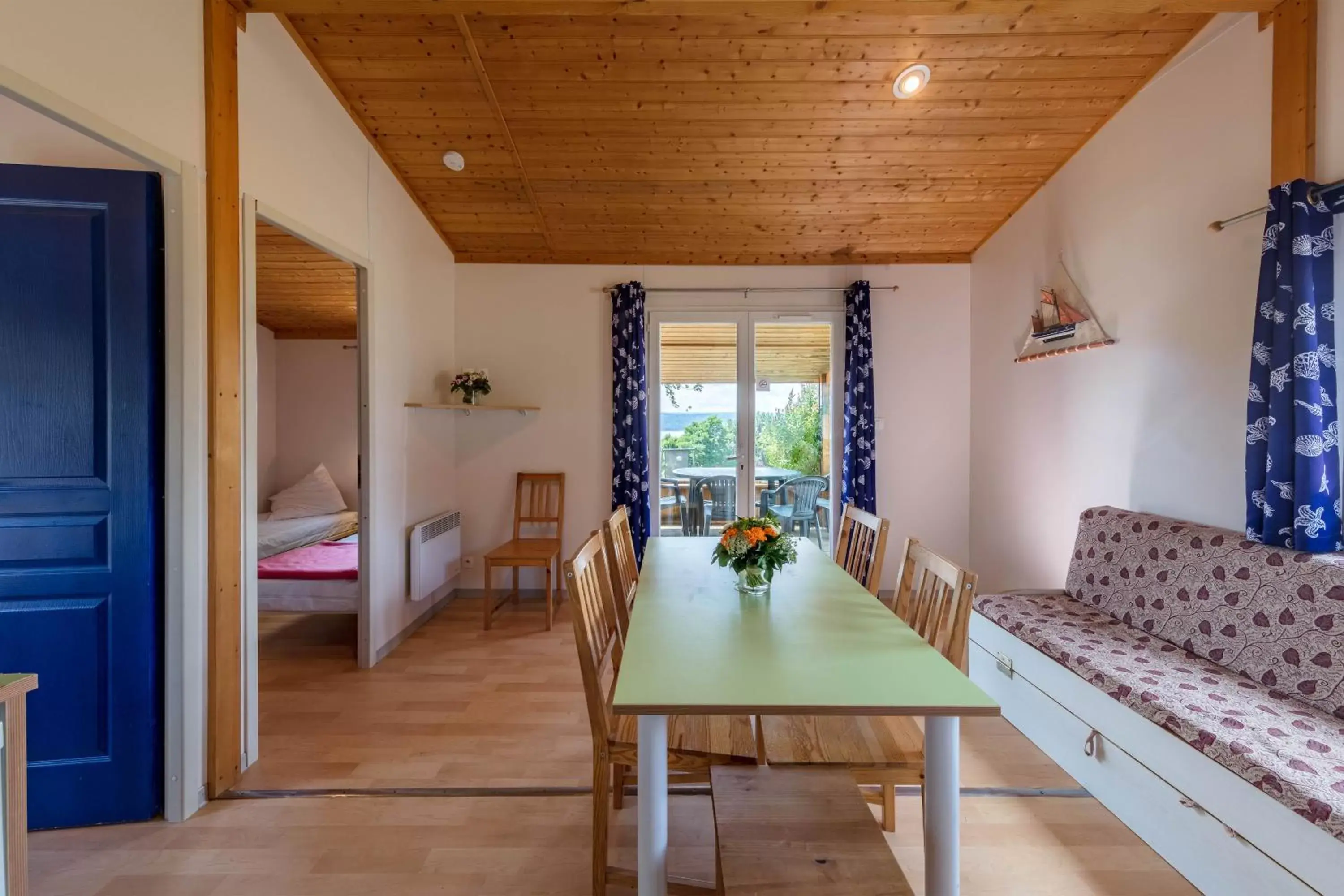 Dining Area in Les Terrasses Du Lac