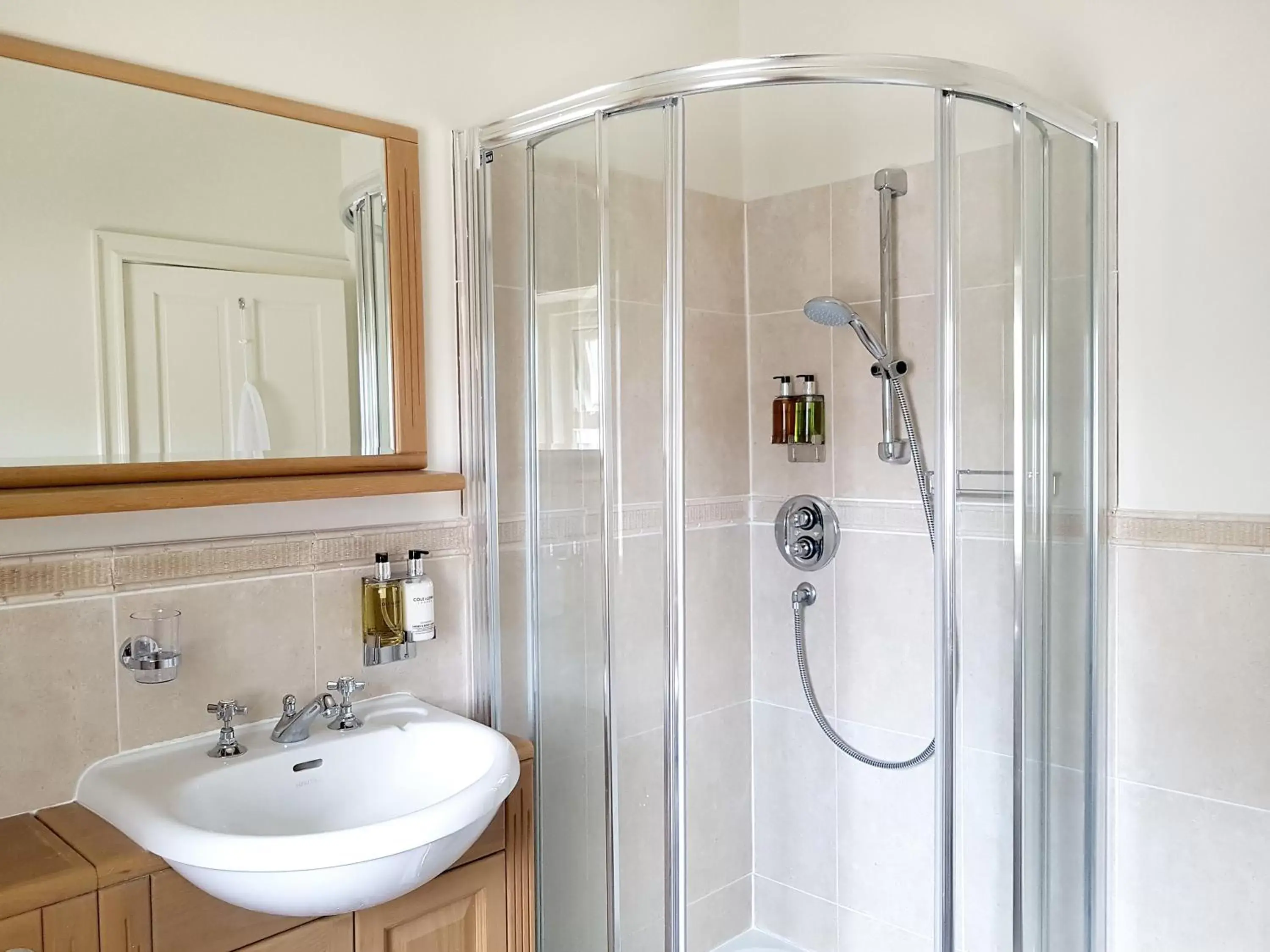 Bathroom in Wildwood B&B