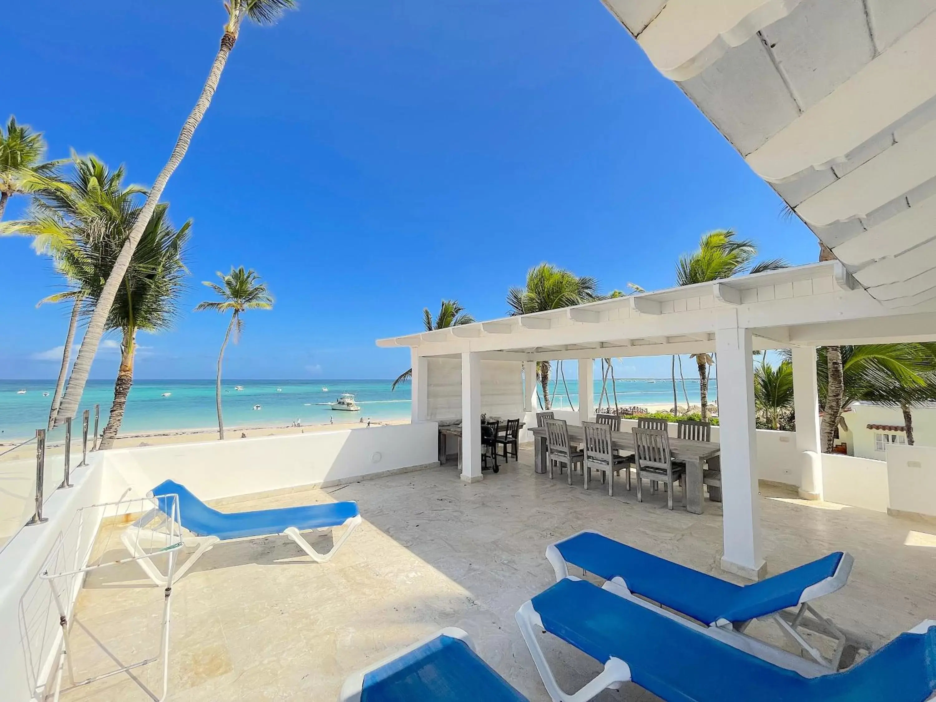 Villa - Beach Front in BEACH Condo-HOTEL with VILLAS & PRIVATE Apartments WIFI BBQ Beach CLUB & SPA Villa - Beach Front in BEACH Condo-HOTEL with VILLAS & PRIVATE Apartments WIFI BBQ Beach CLUB & SPA