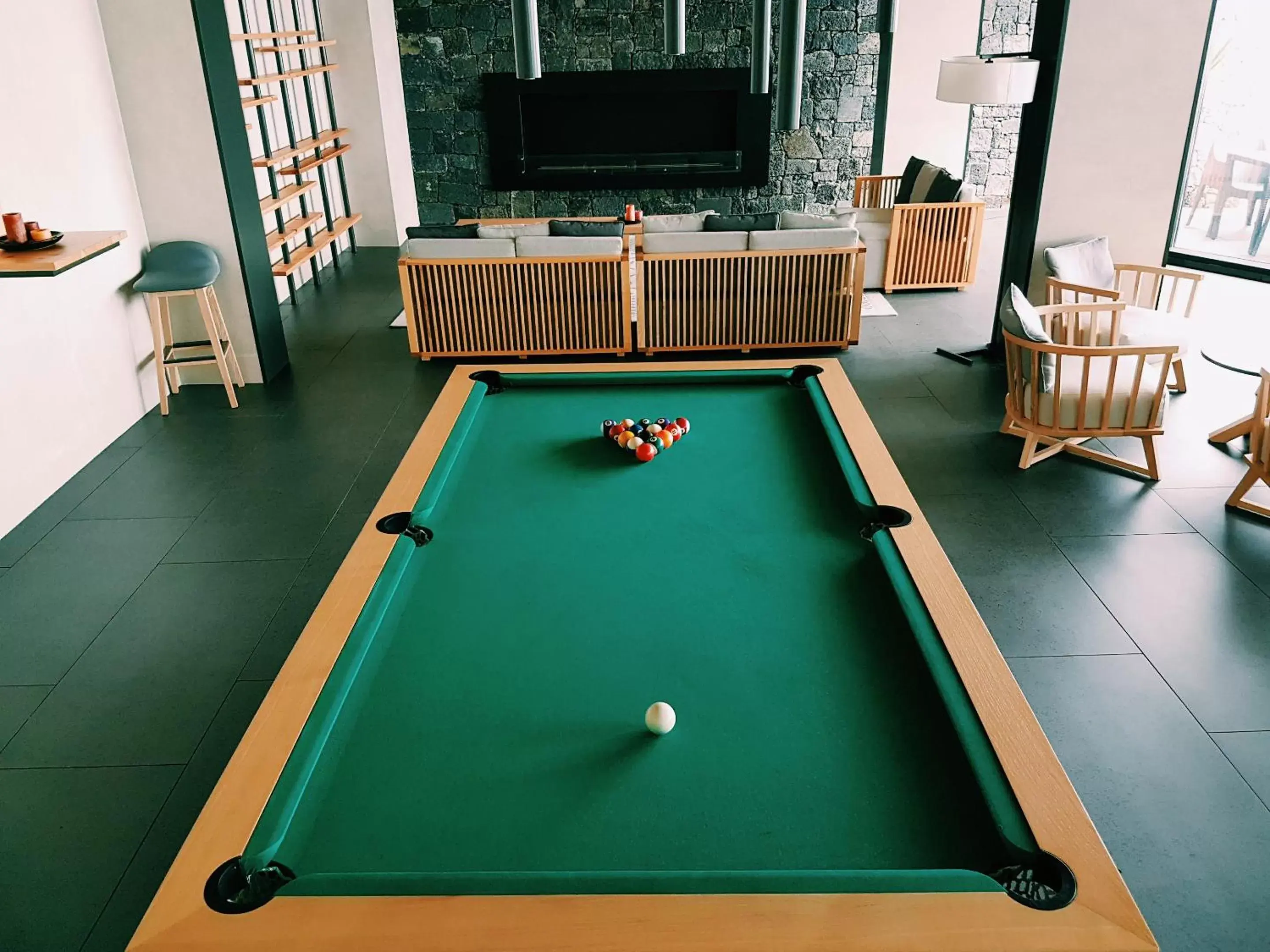 Lounge or bar, Billiards in Pedras do Mar Resort & Spa