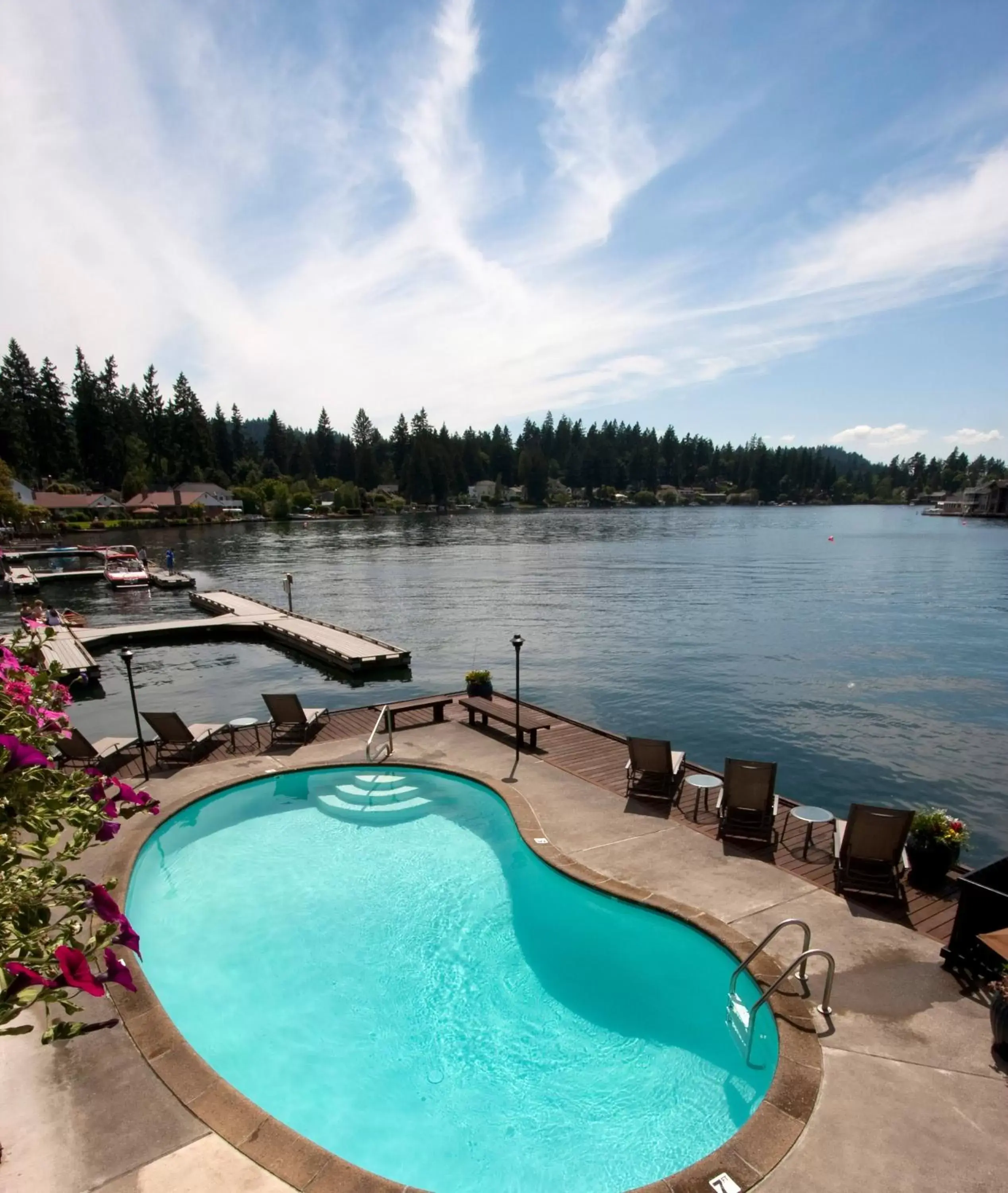 View (from property/room), Pool View in Lakeshore Inn