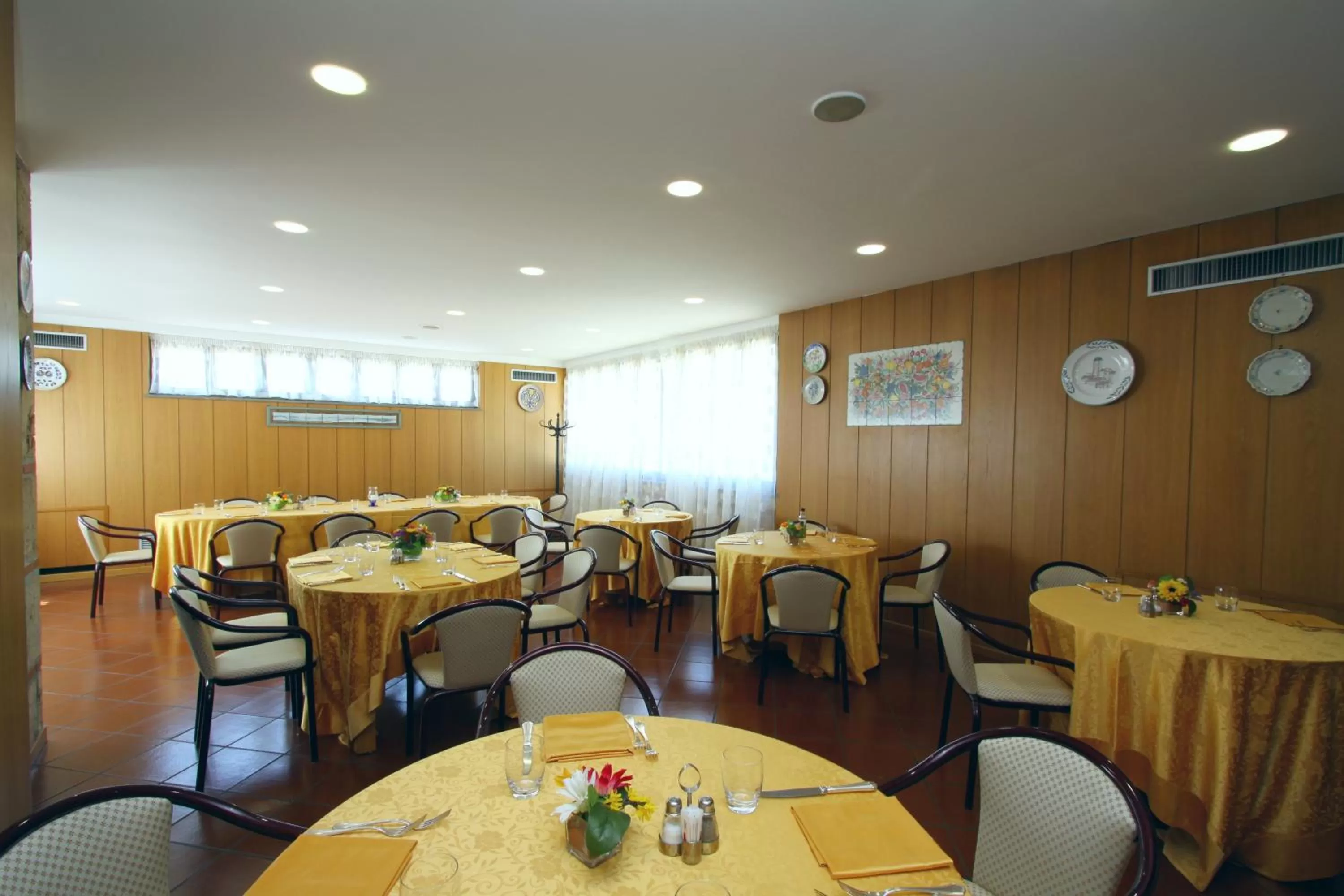 Restaurant/places to eat in Hotel Garden Terni