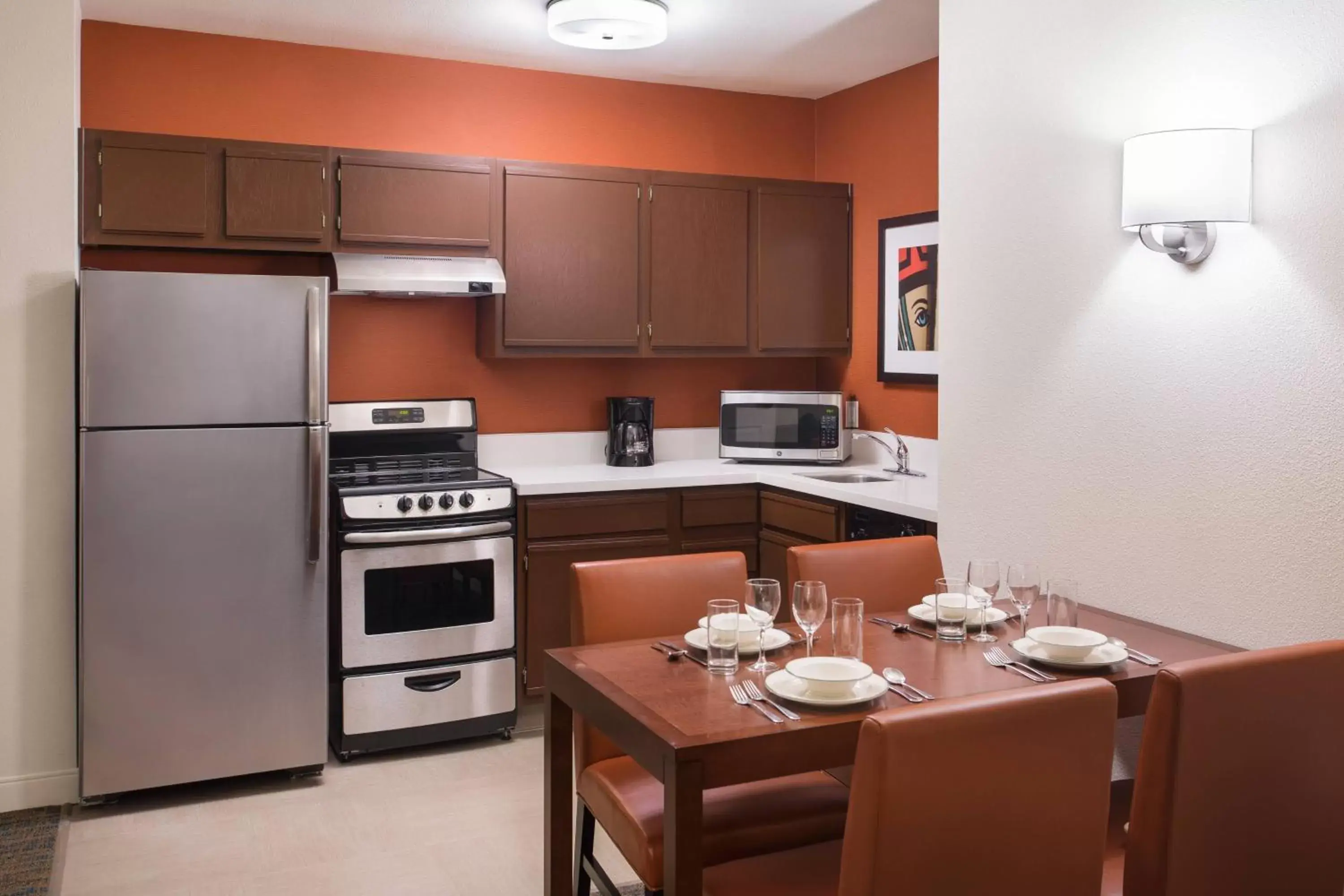 Bedroom, Kitchen/Kitchenette in Residence Inn by Marriott Las Vegas Hughes Center