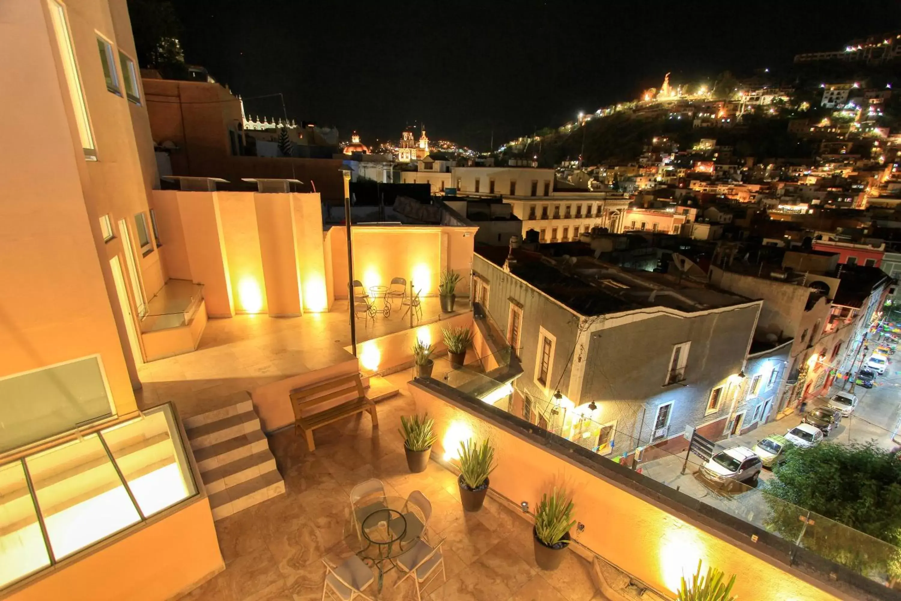 Balcony/Terrace, Pool View in Hotel Real Guanajuato