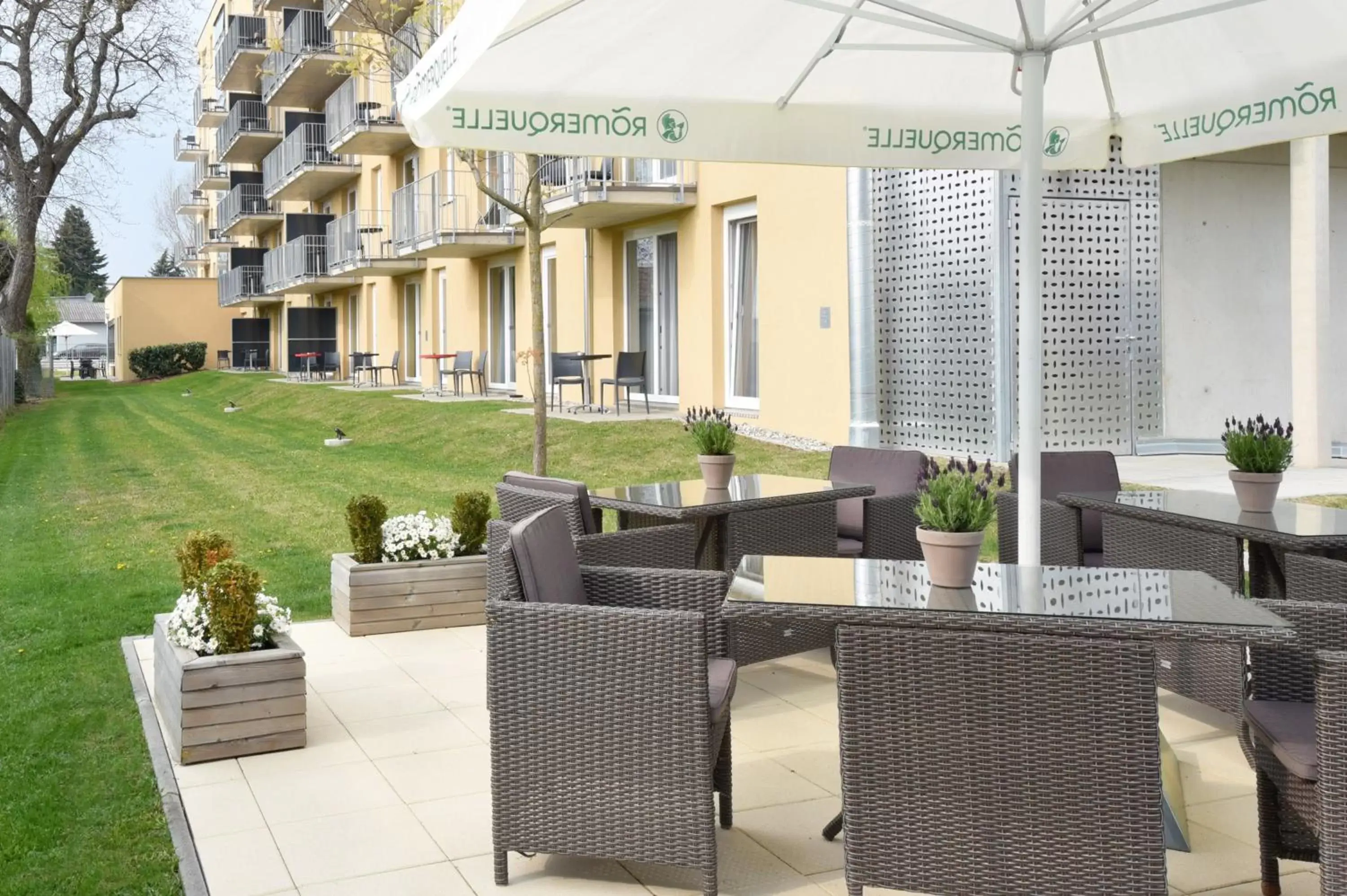 Garden in Amedia Luxury Suites Graz, Trademark Collection by Wyndham