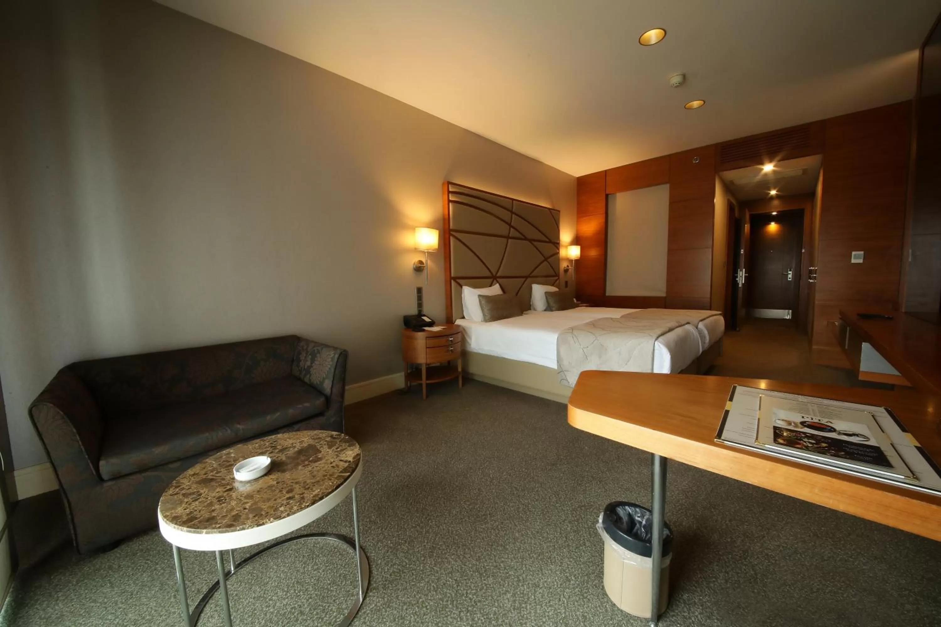 View (from property/room), Bed in Cevahir Hotel Istanbul Asia