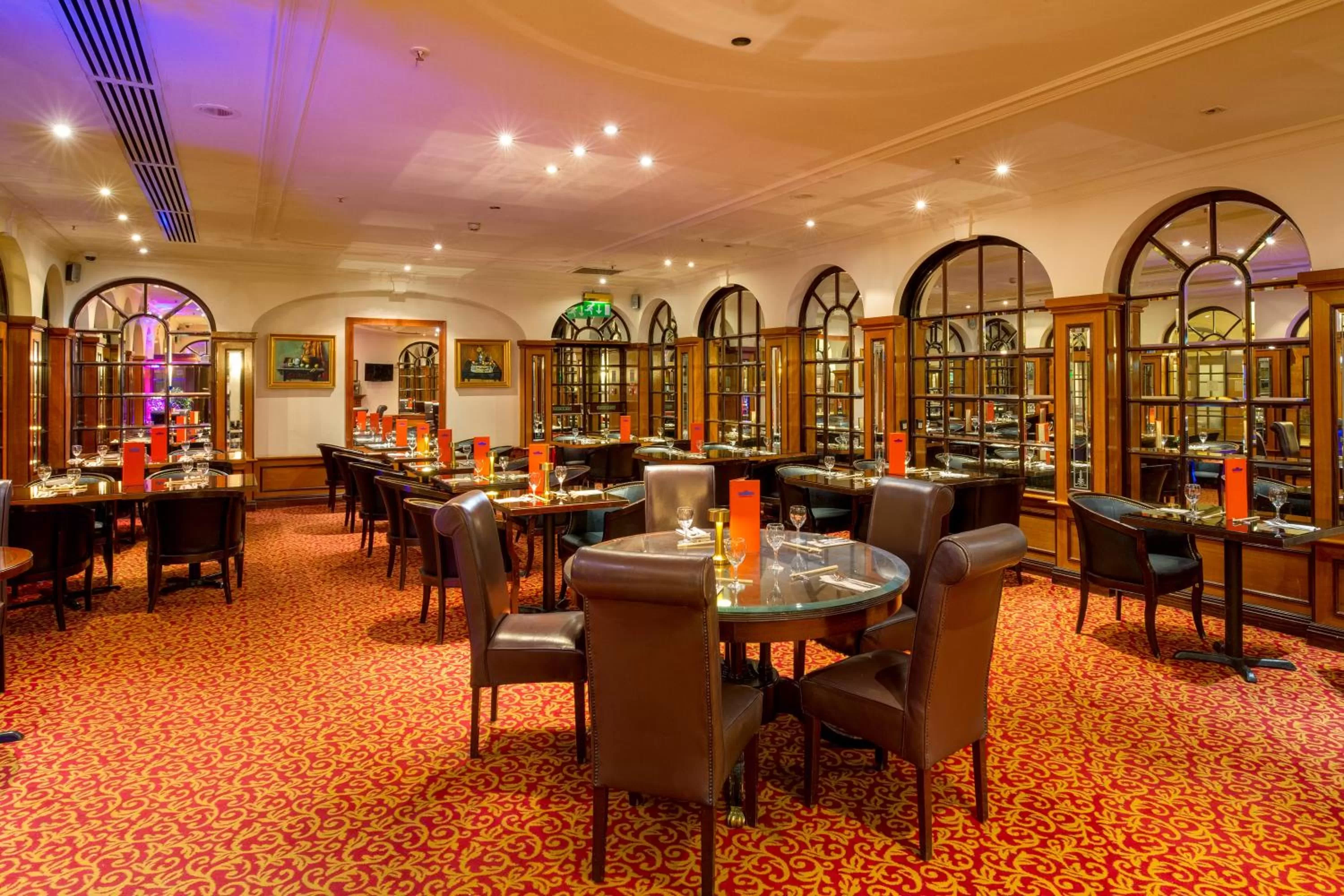 Restaurant/places to eat in Copthorne Tara Hotel London Kensington