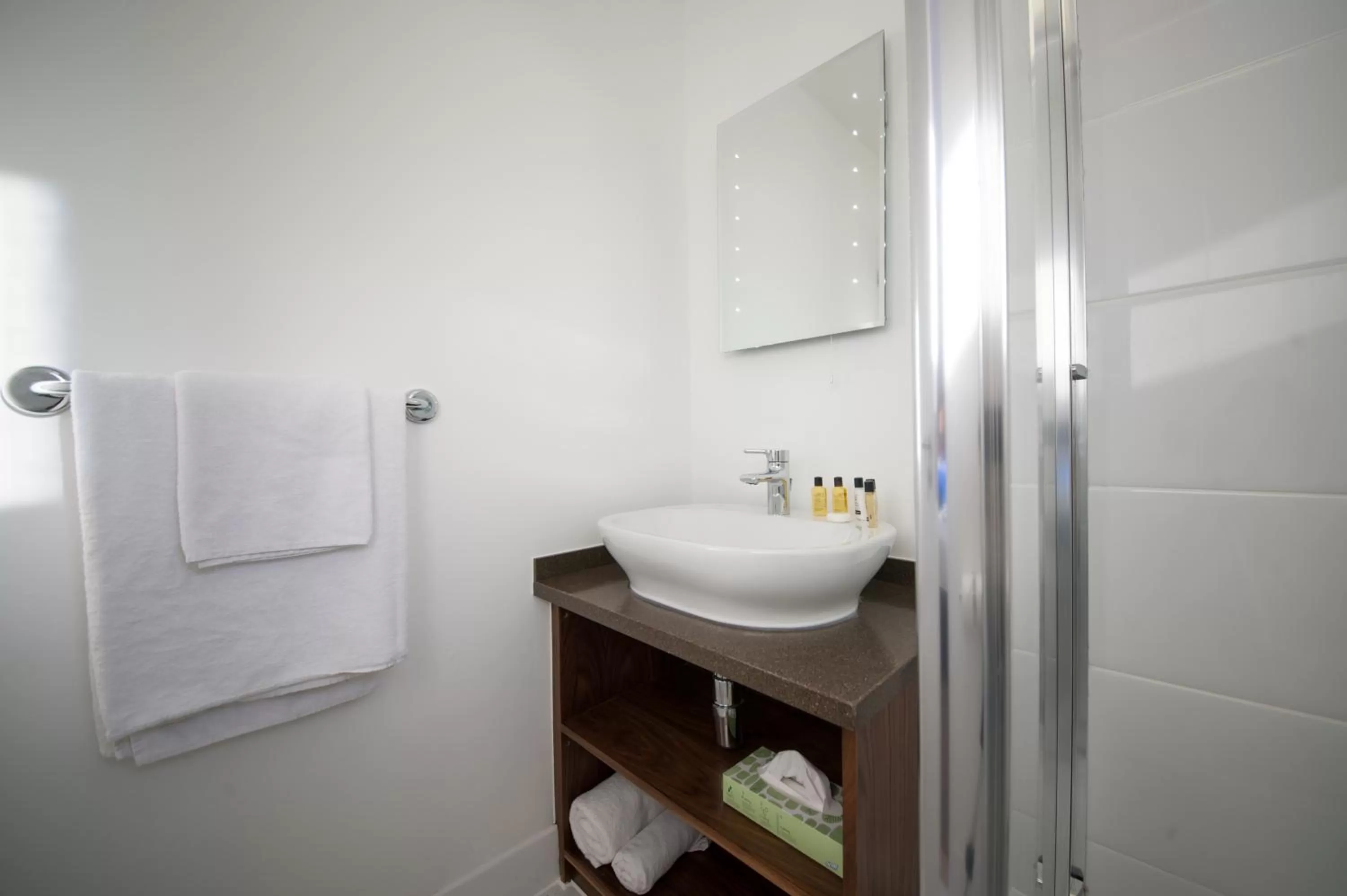 Shower, Bathroom in Toby Carvery Exeter M5 J30 by Innkeeper's Collection