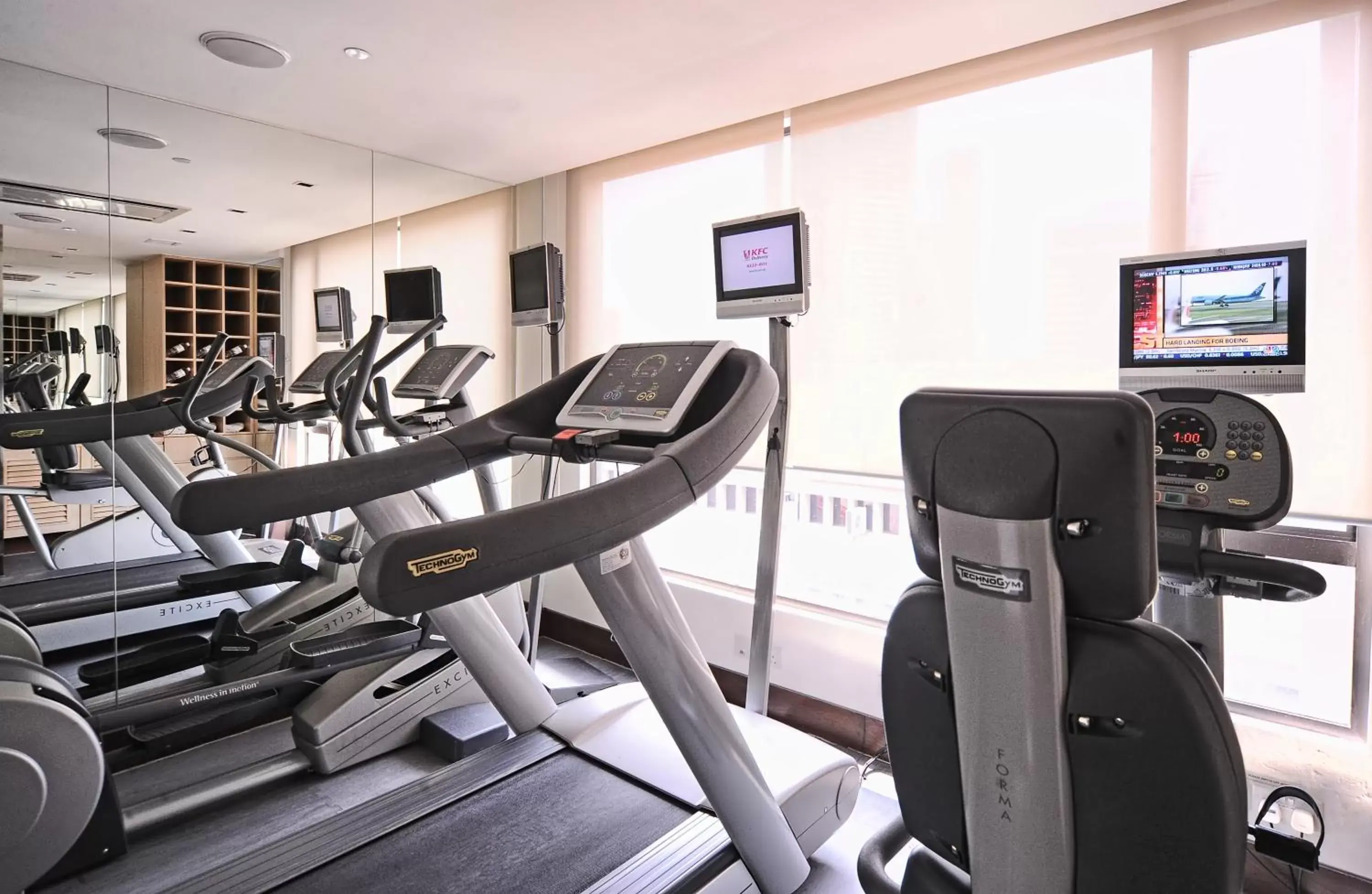 Fitness centre/facilities, Fitness Center/Facilities in Naumi Hotel