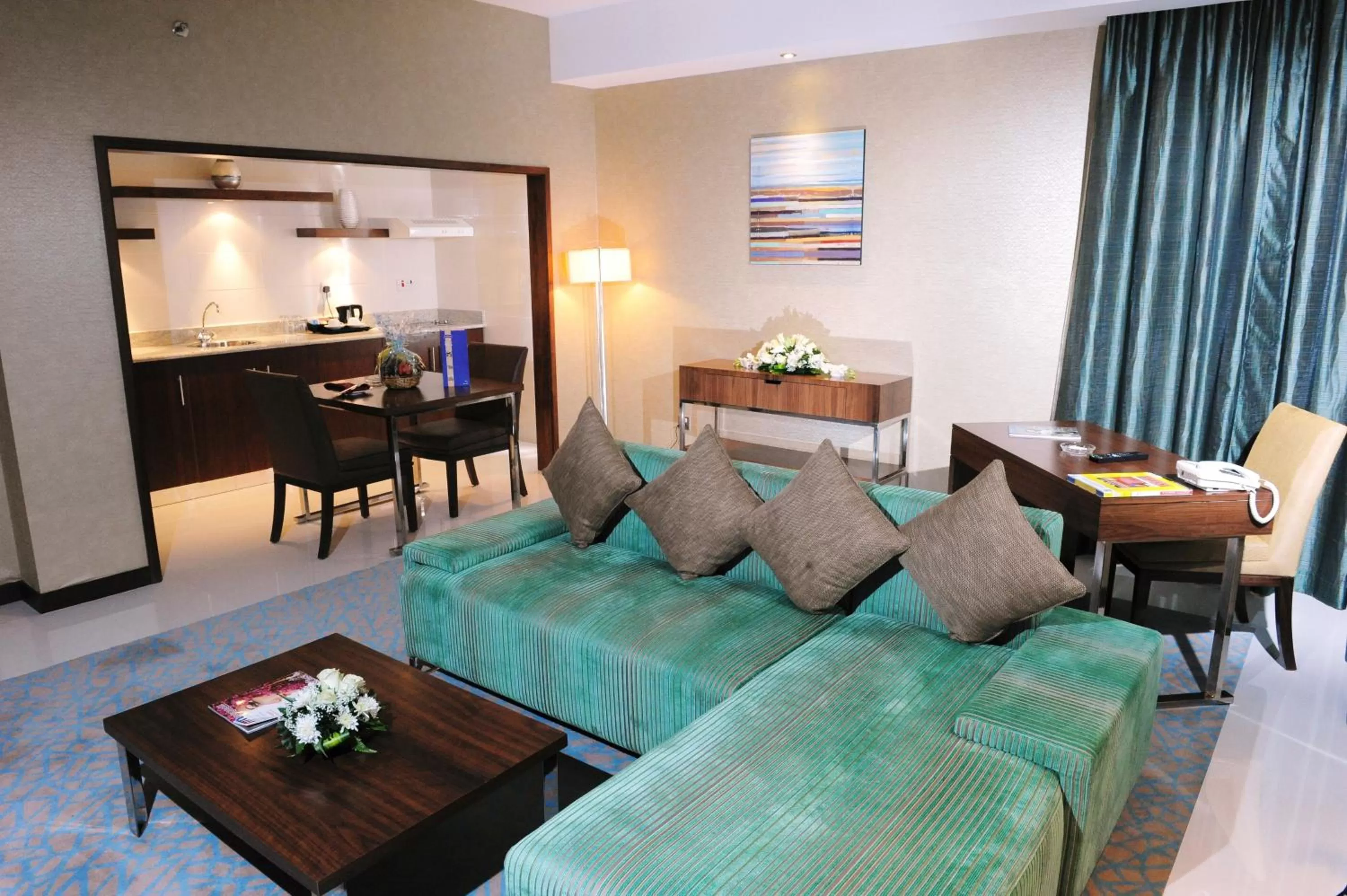 Living room, Bed in Howard Johnson by Wyndham Abu Dhabi Downtown