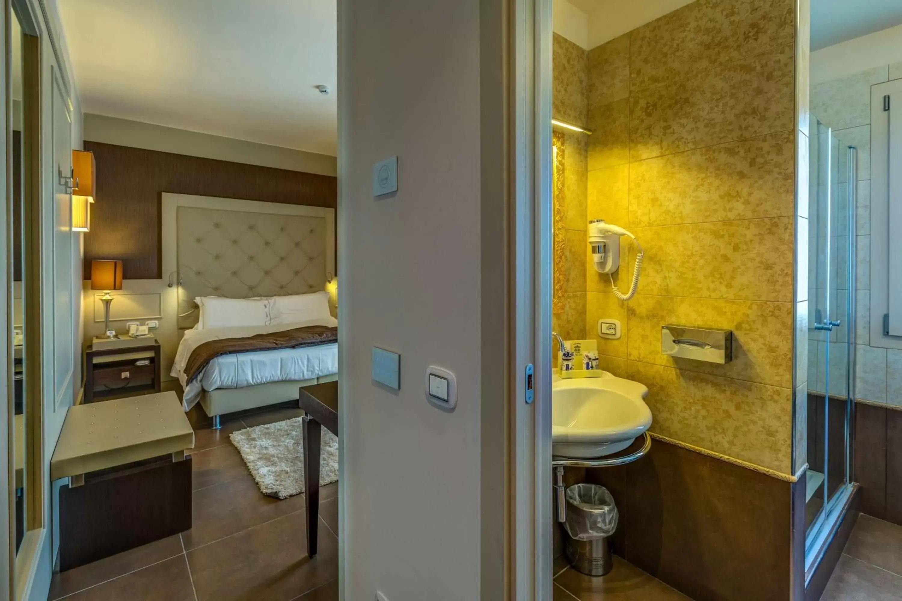Bedroom, Bathroom in Best Western Plus Hotel Perla Del Porto