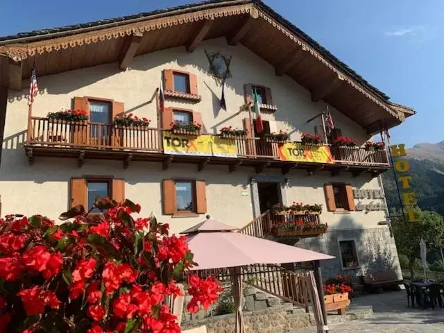 Property Building in Hotel Des Glaciers