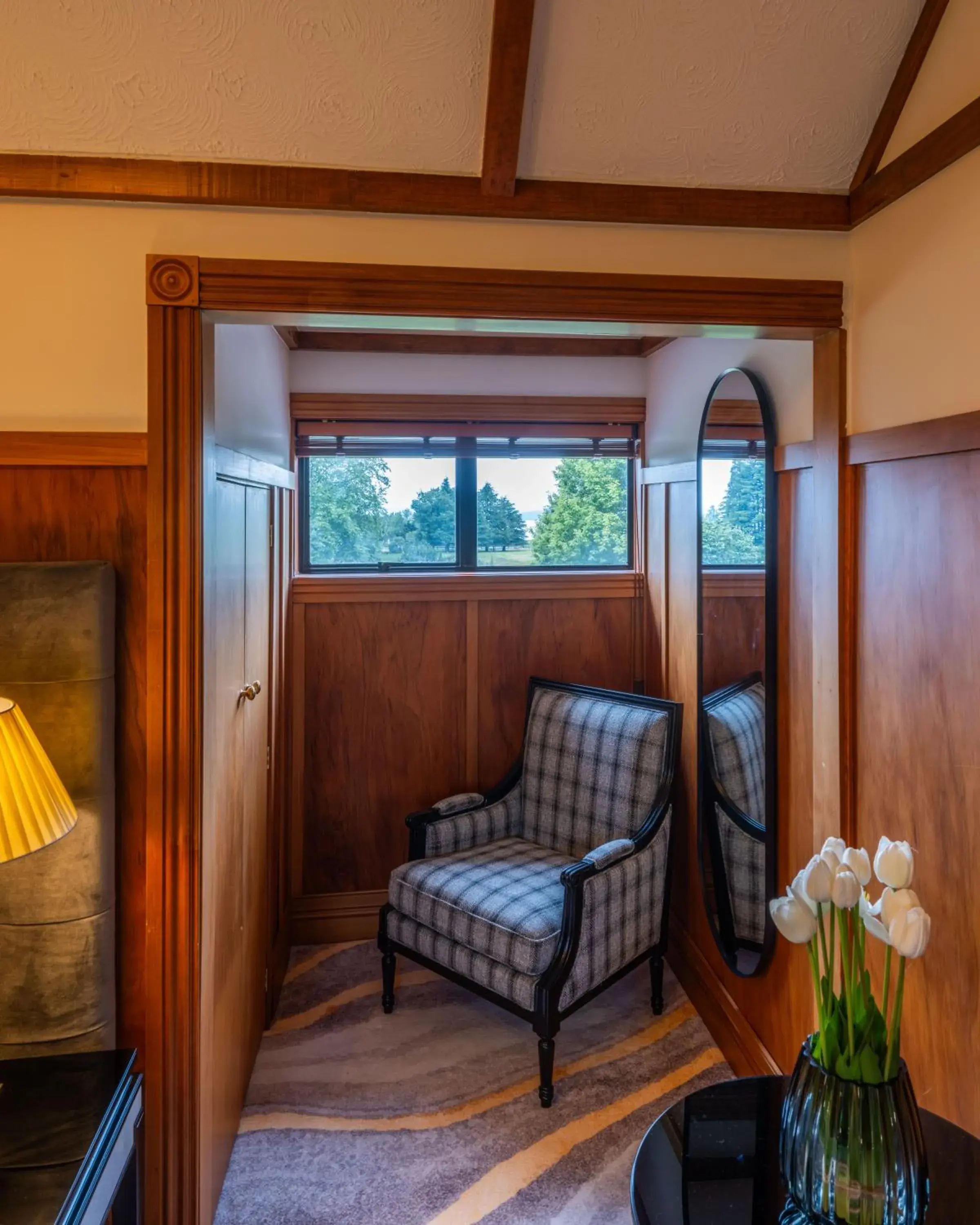 Seating Area in Hana Lodge