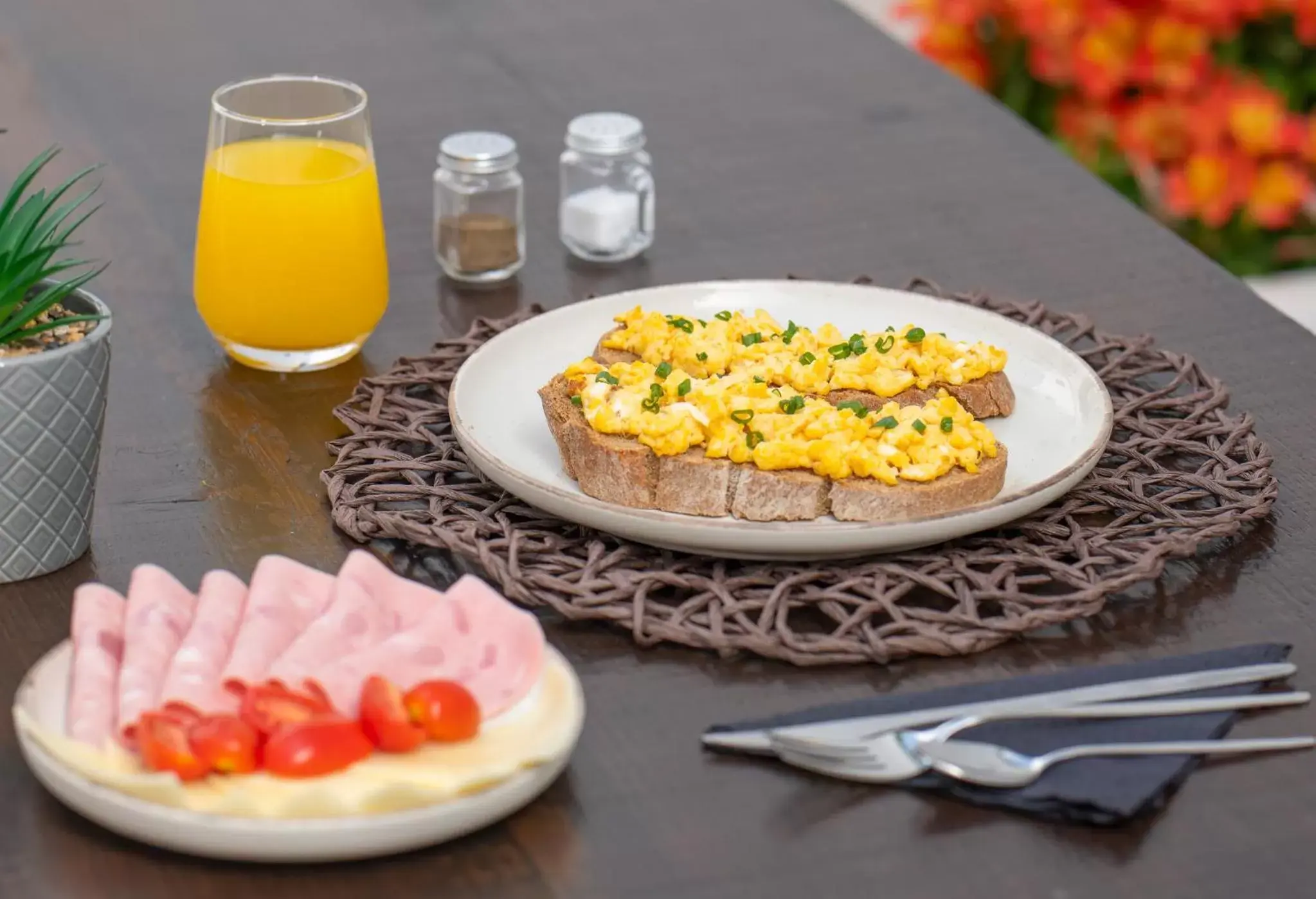 Suite with Garden View in Ancient Knights Luxury Suites Suite with Garden View in Ancient Knights Luxury Suites