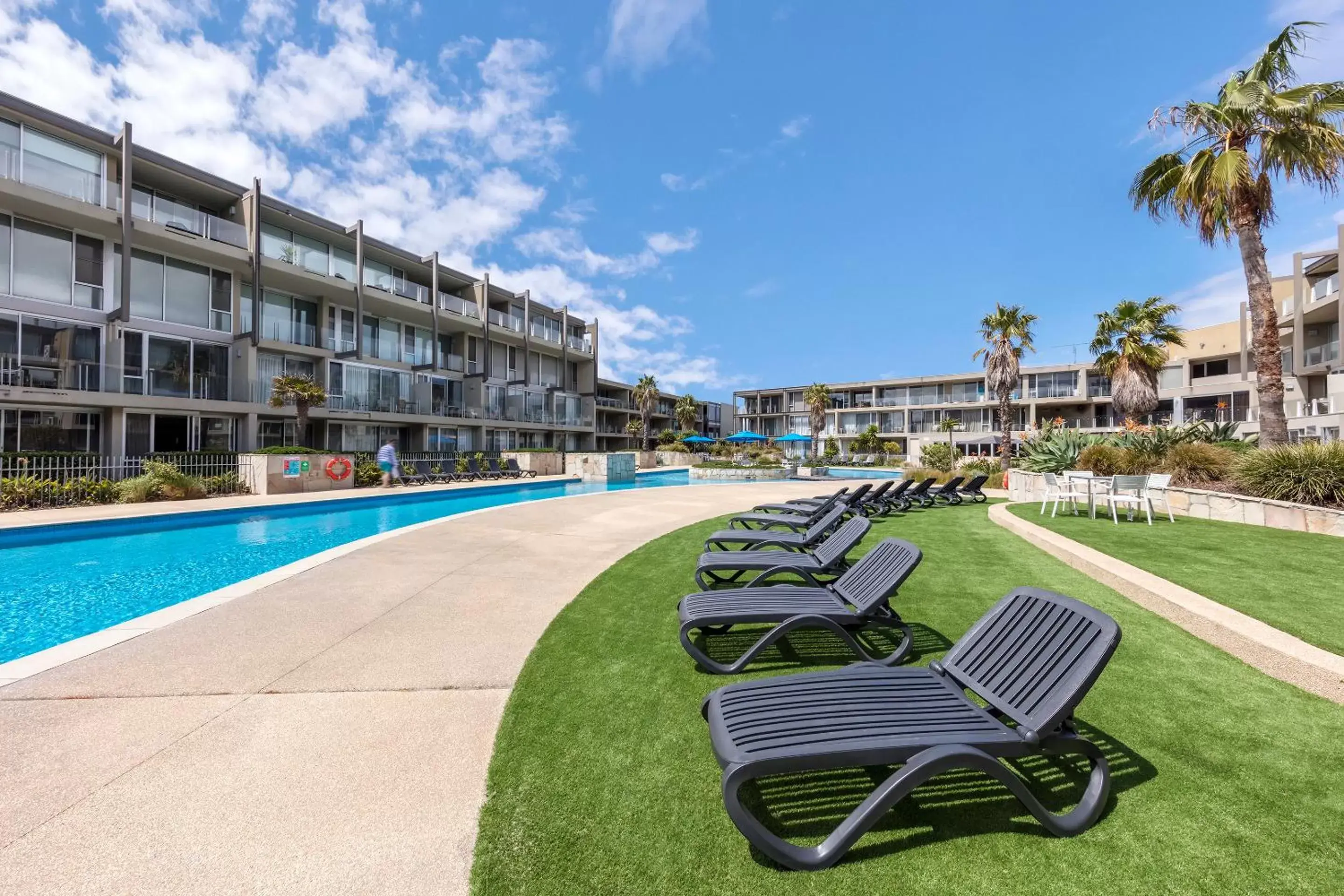 Swimming Pool in Wyndham Resort Torquay