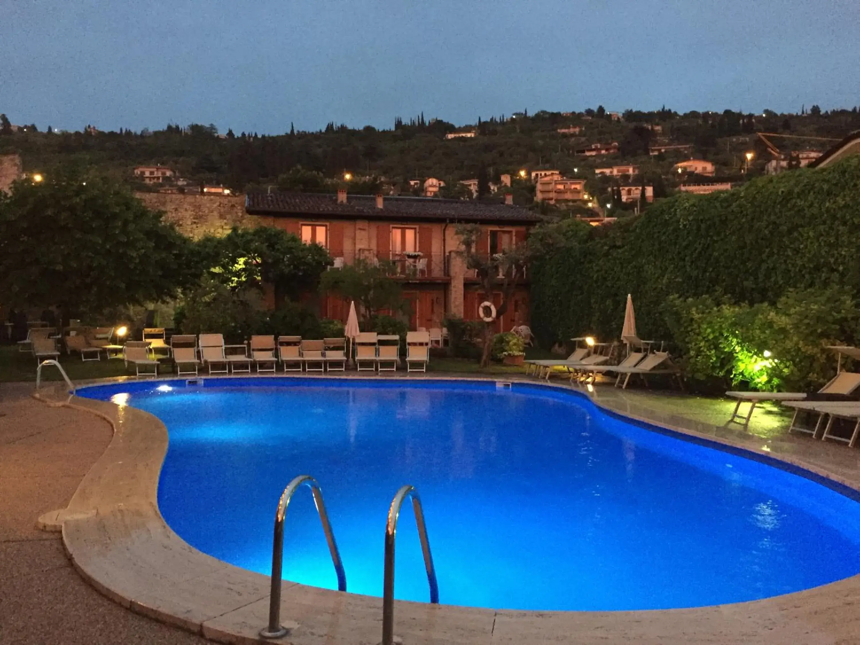 Night, Swimming Pool in Hotel Romeo