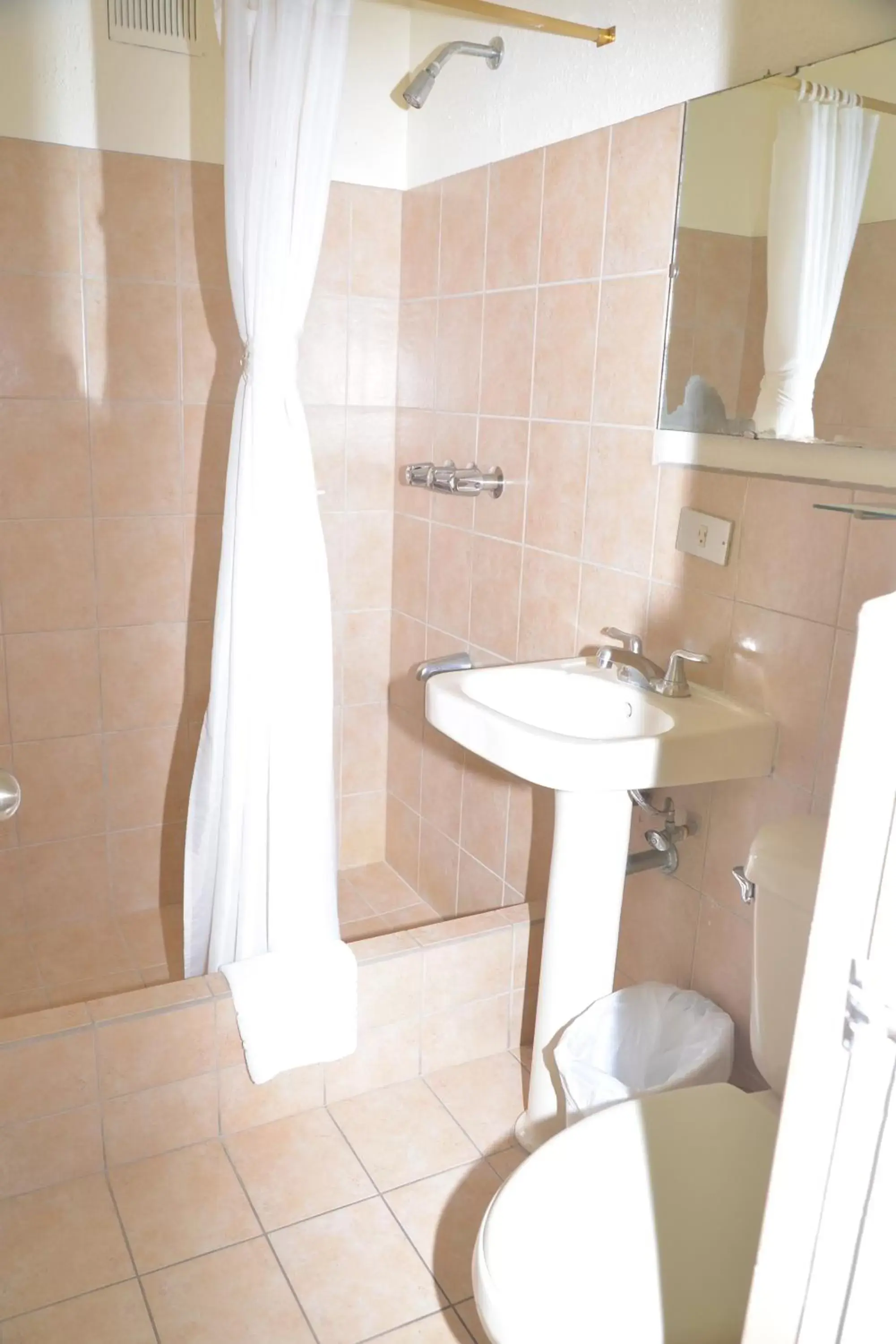 Bathroom in Nuevo Maragato Hotel & Hostel