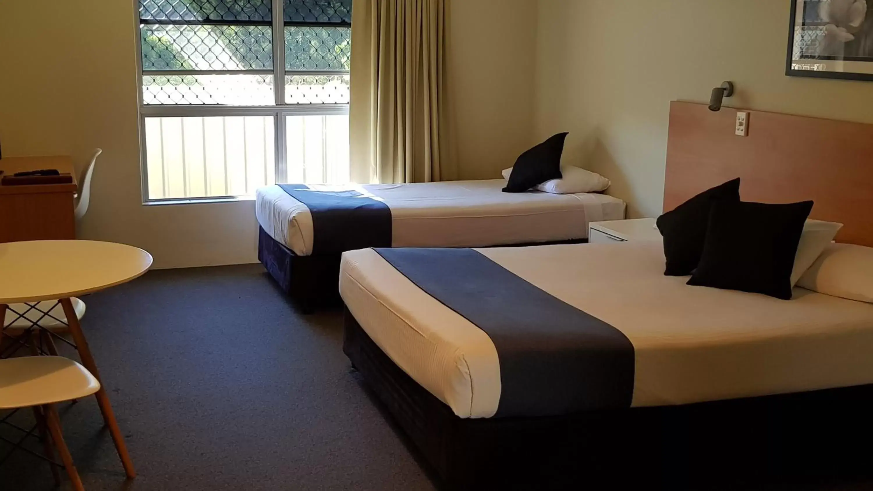 Bedroom, Bed in Nambour Heights Motel