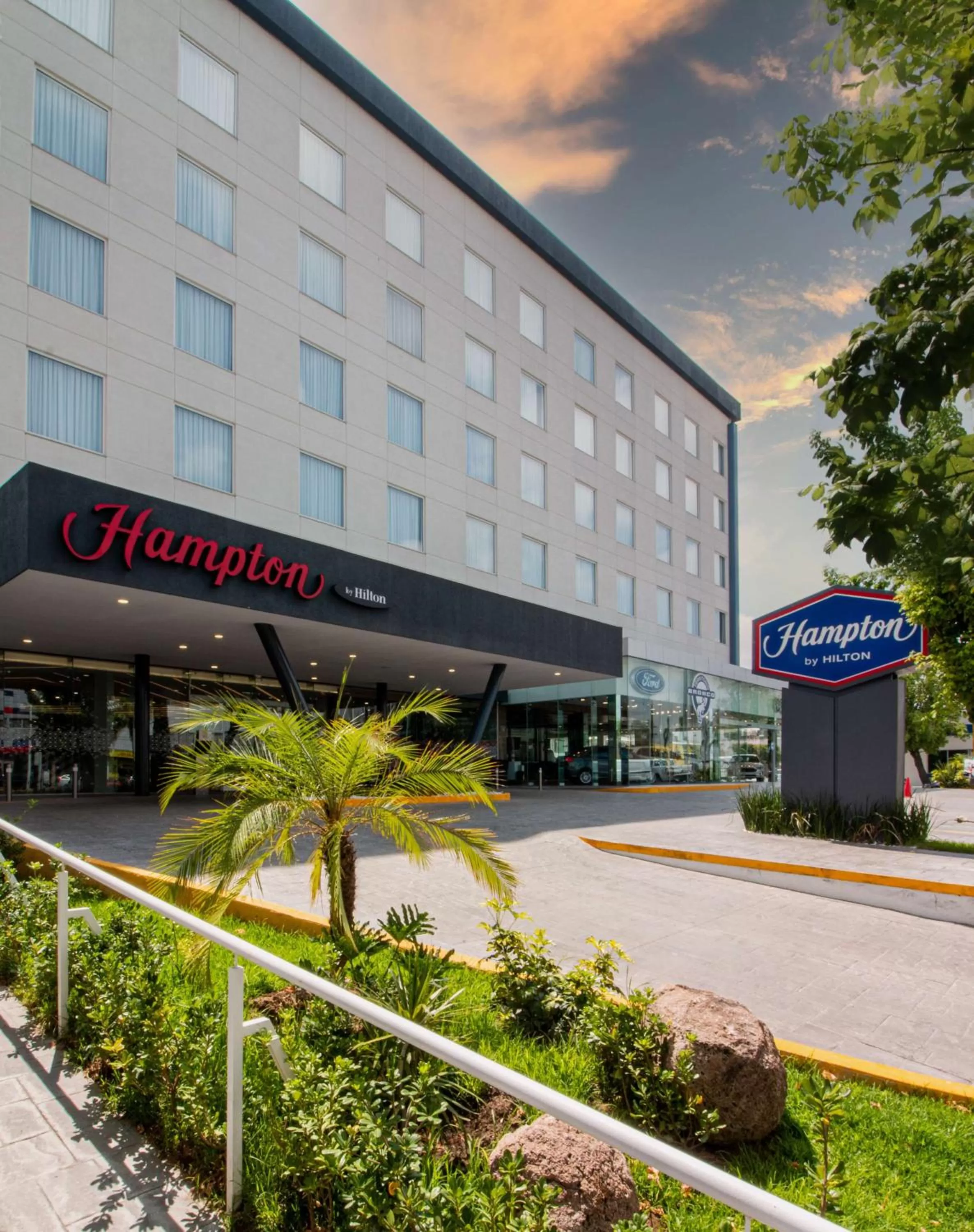 Property building in Hampton by Hilton Aguascalientes Downtown