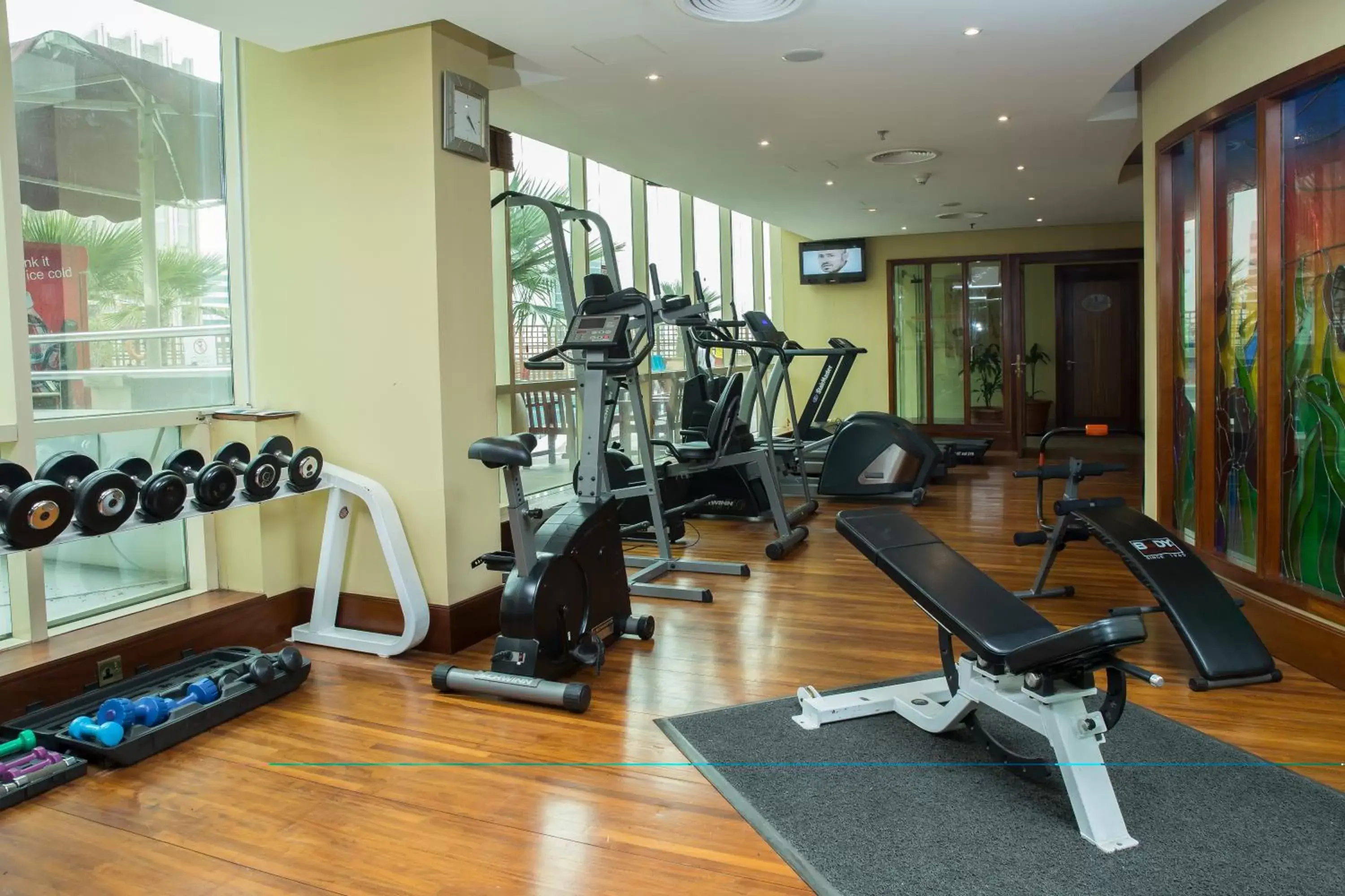 Fitness centre/facilities in City Seasons Suites