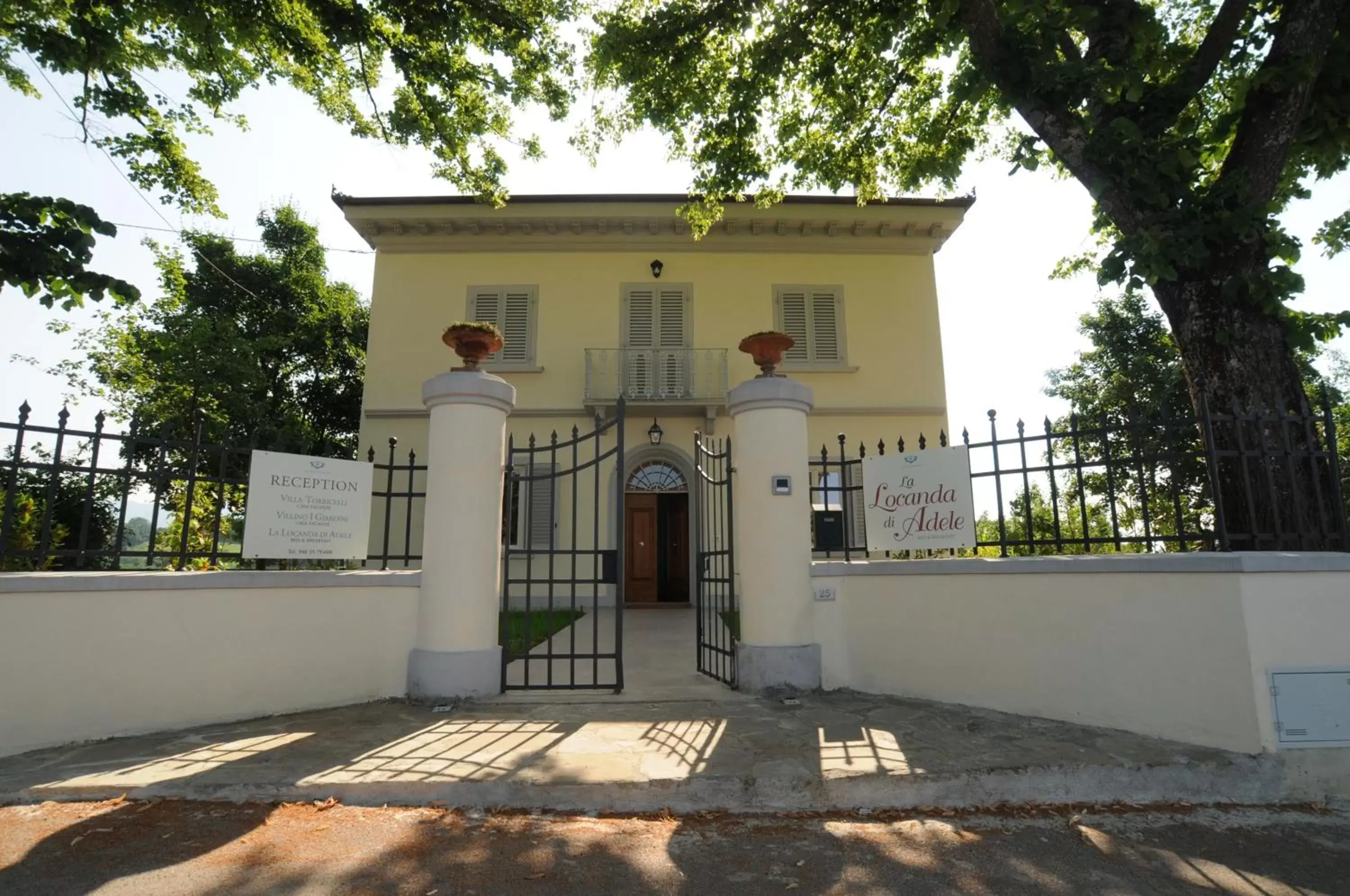 Facade/entrance, Property Building in La Locanda di Adele - Il Giardinetto B&B