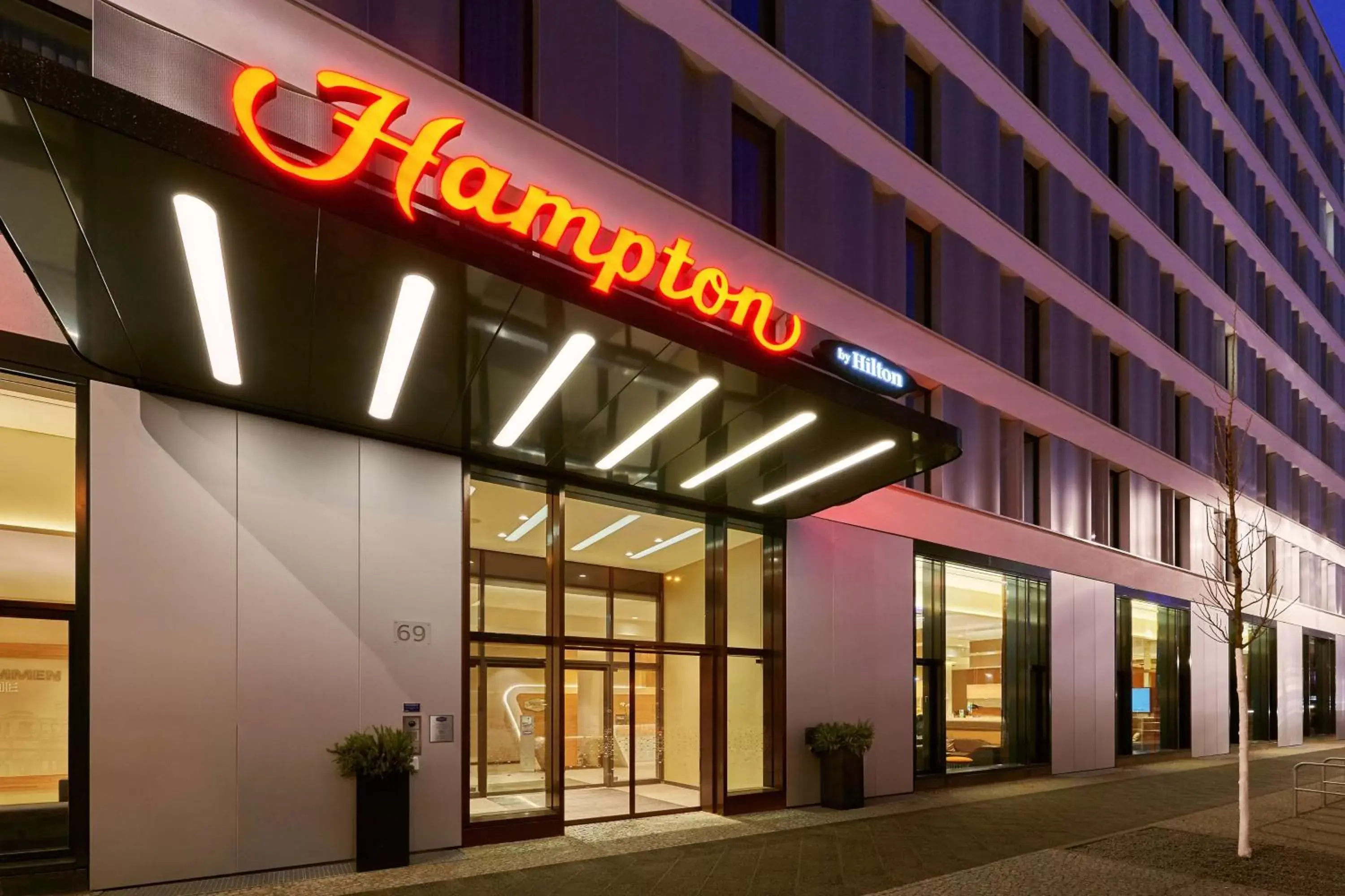 Property building in Hampton by Hilton Berlin City Centre Alexanderplatz Property building in Hampton by Hilton Berlin City Centre Alexanderplatz