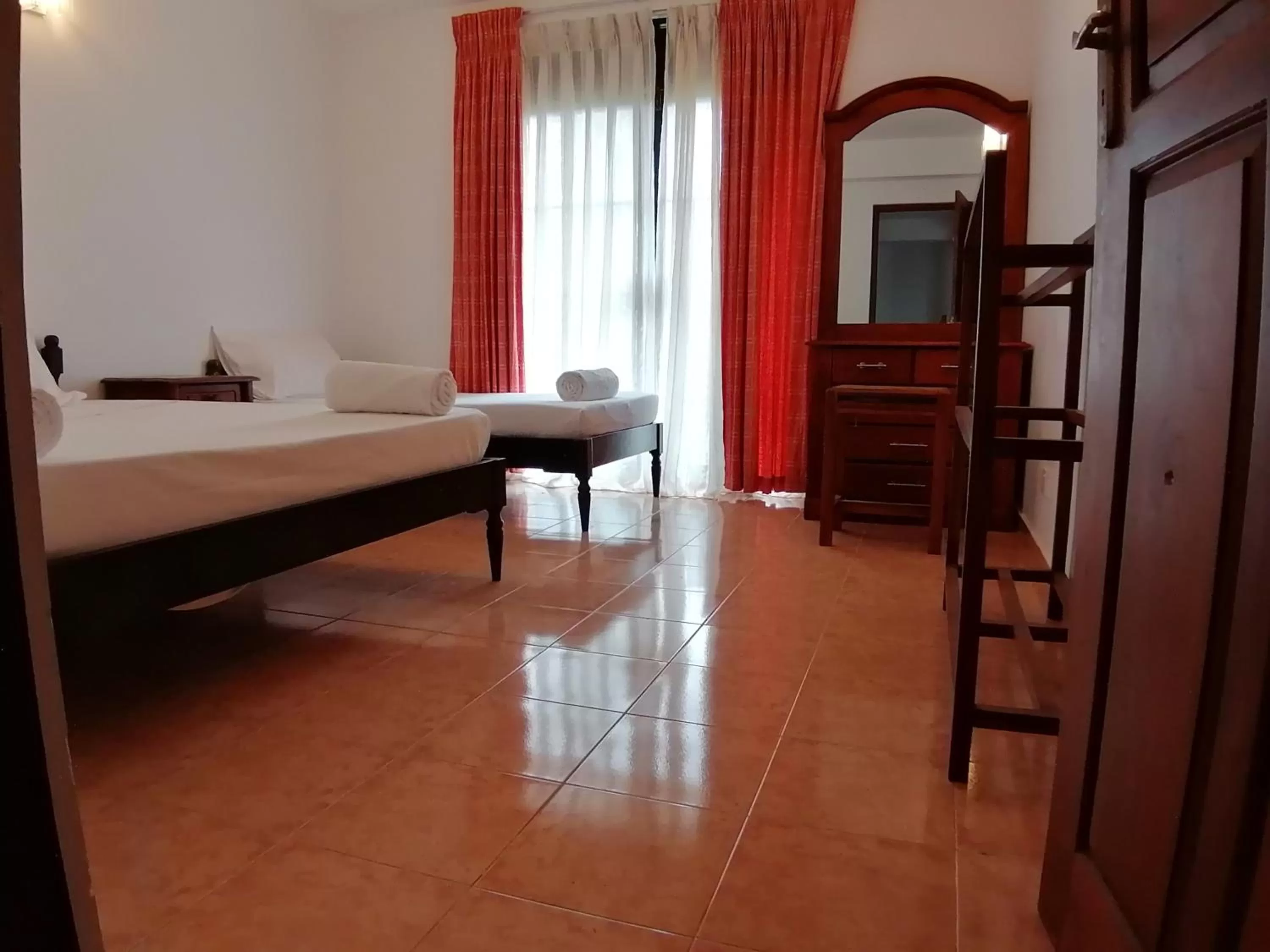 Bed in Kandy Unique Hotel