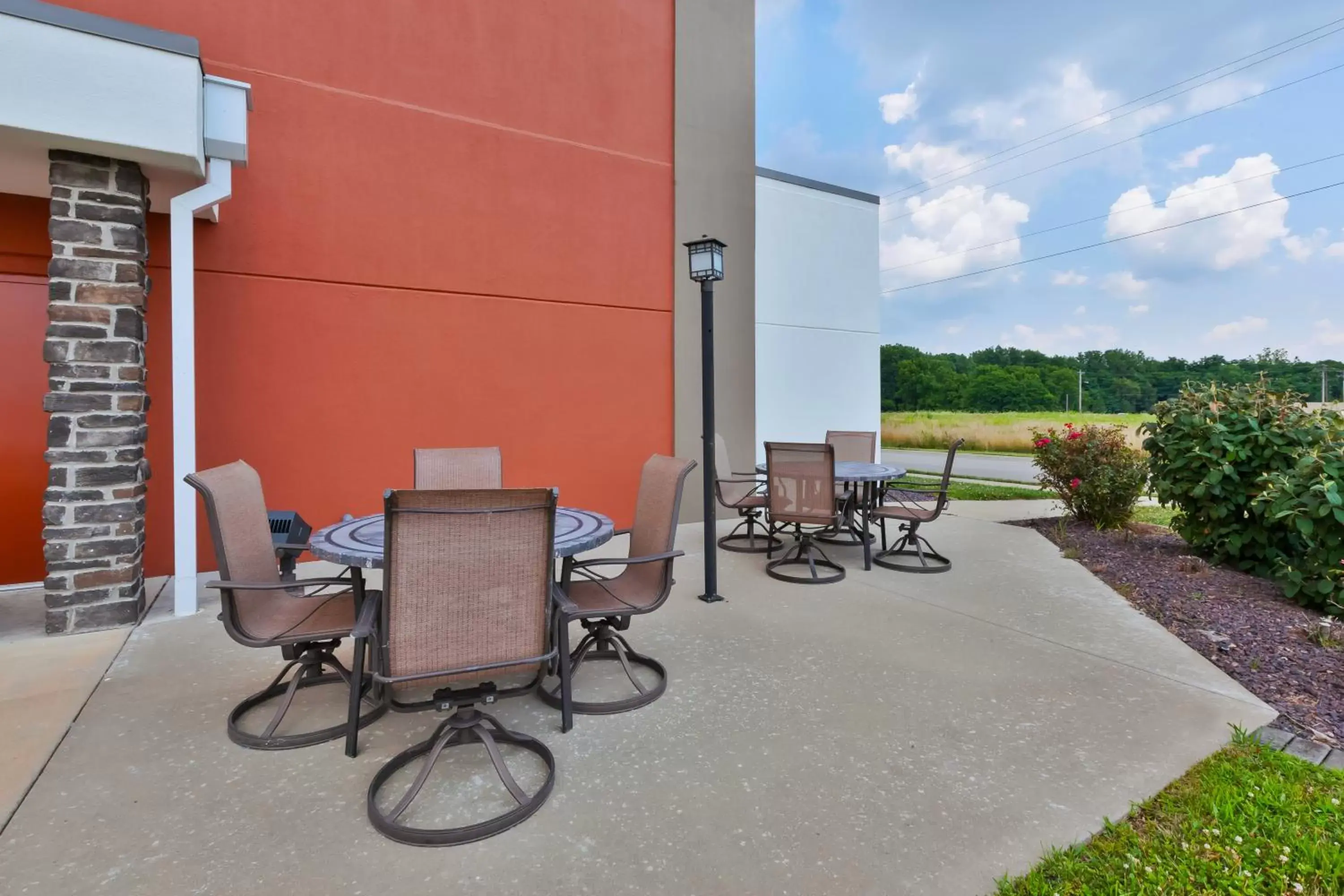 Patio in Holiday Inn Express & Suites - Effingham, an IHG Hotel