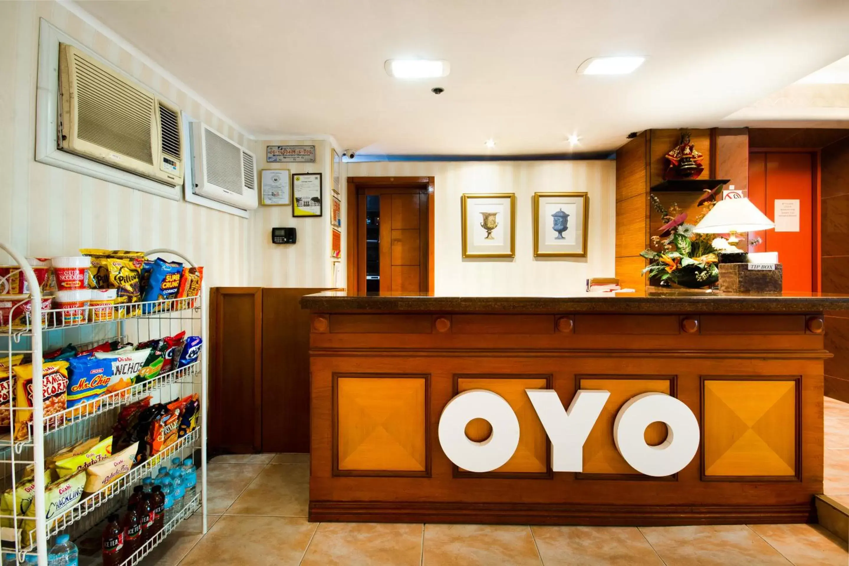 Lobby or reception, Lobby/Reception in OYO 227 Palladium Suites Hotel