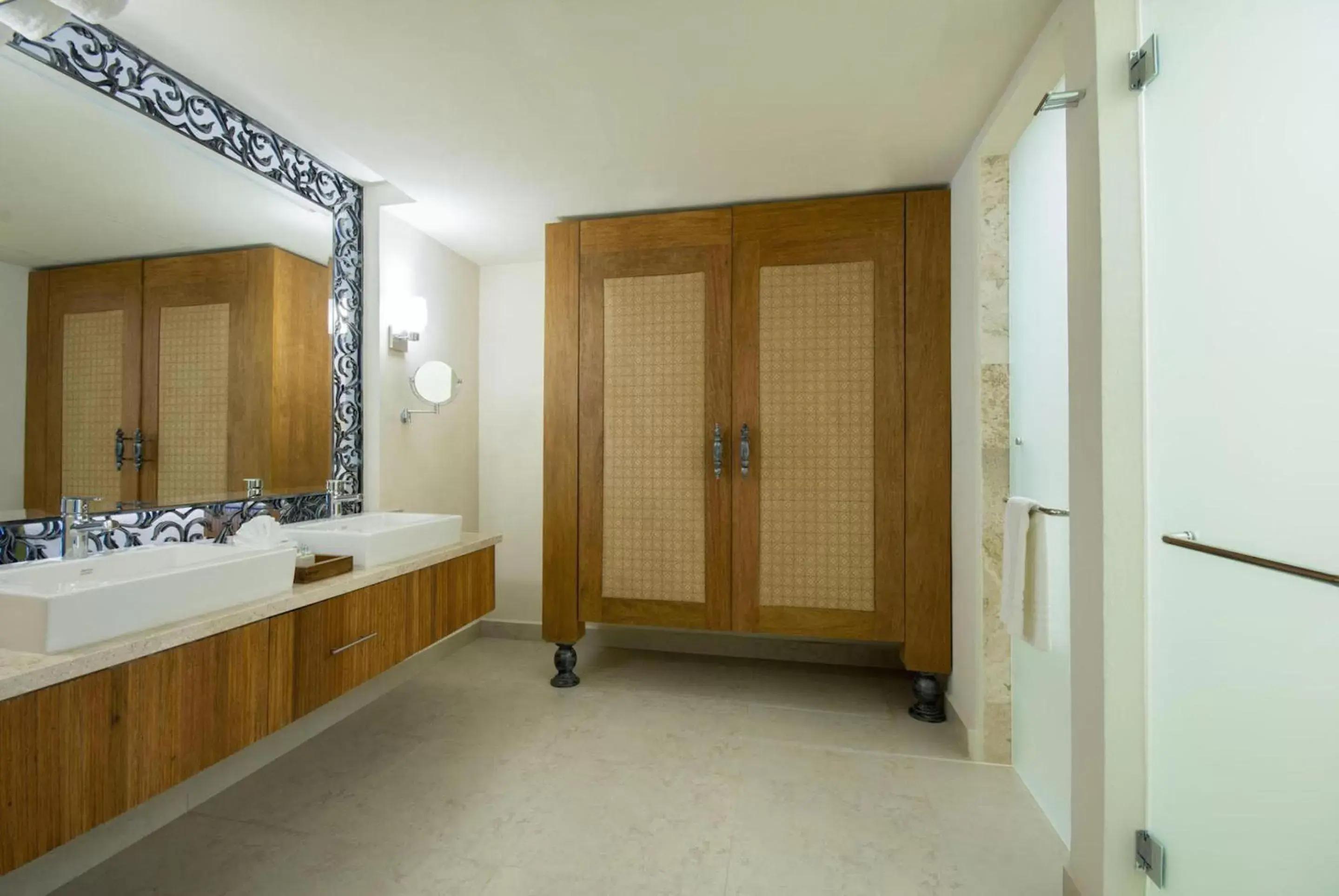 Bathroom in Almar Resort Luxury LGBT Beach Front Experience