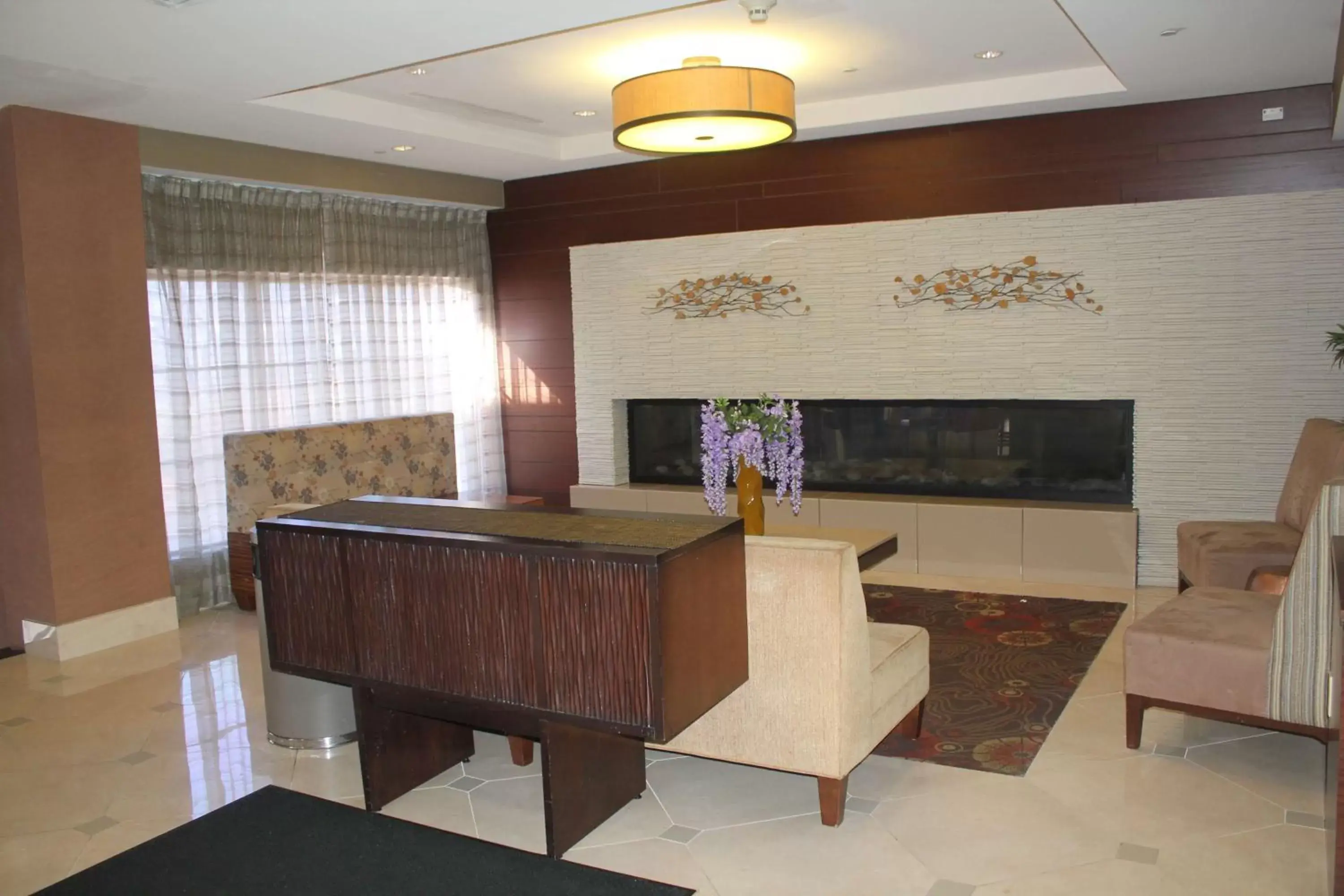 Lobby or reception, Lobby/Reception in Brandywine Plaza Hotel - SureStay Collection by Best Western Lobby or reception, Lobby/Reception in Brandywine Plaza Hotel - SureStay Collection by Best Western