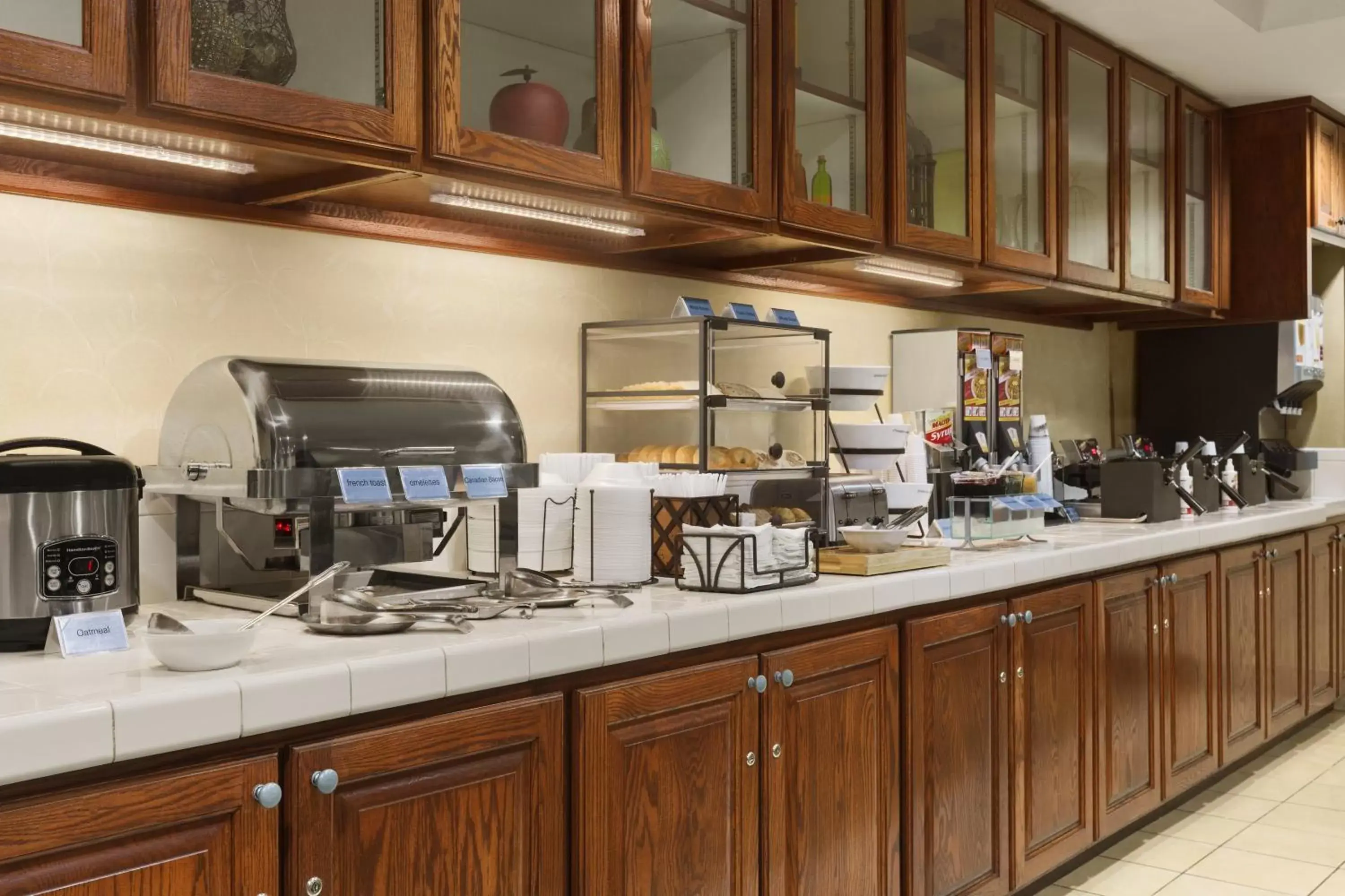 Food and drinks, Restaurant/Places to Eat in Country Inn & Suites by Radisson, Macon North, GA